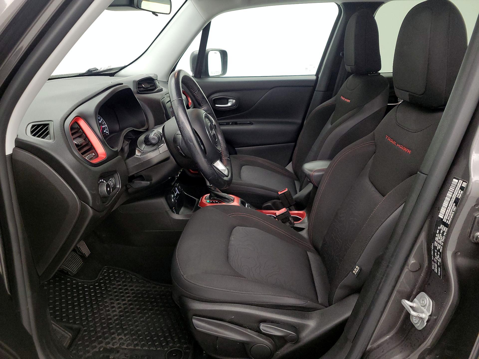 Thumbnail: 2017 Jeep Renegade - 11