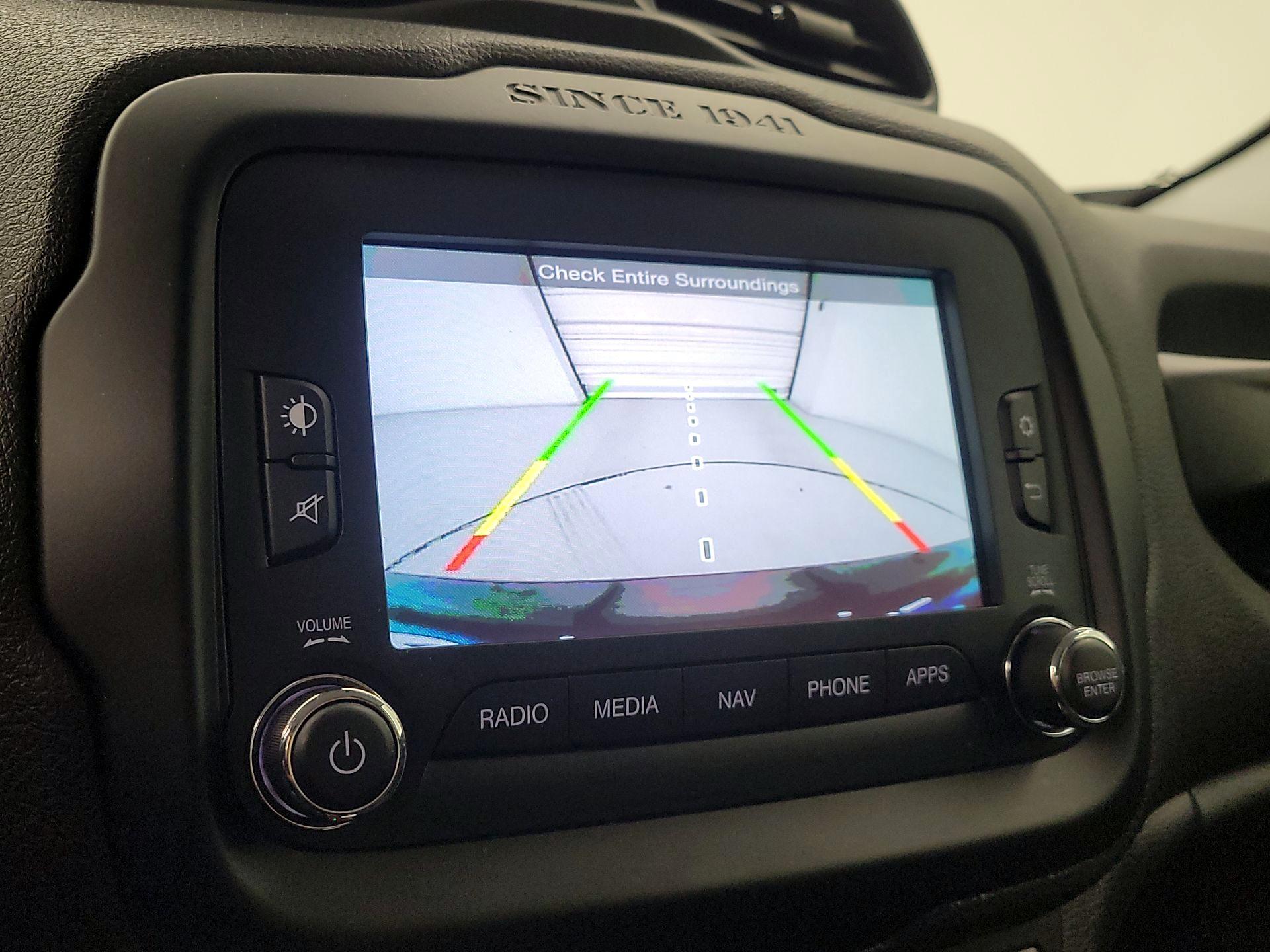 Thumbnail: 2017 Jeep Renegade - 15