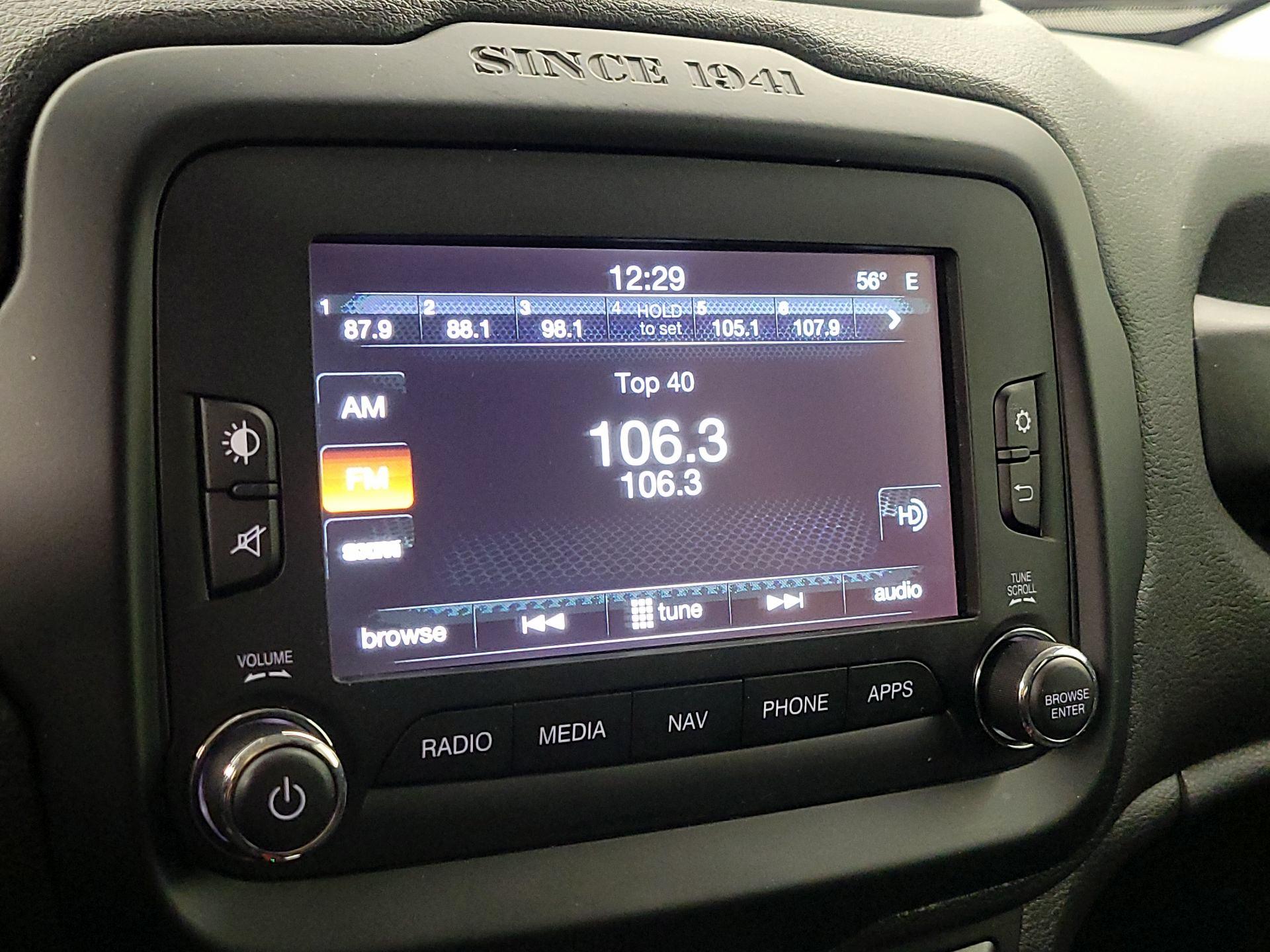 Thumbnail: 2017 Jeep Renegade - 16