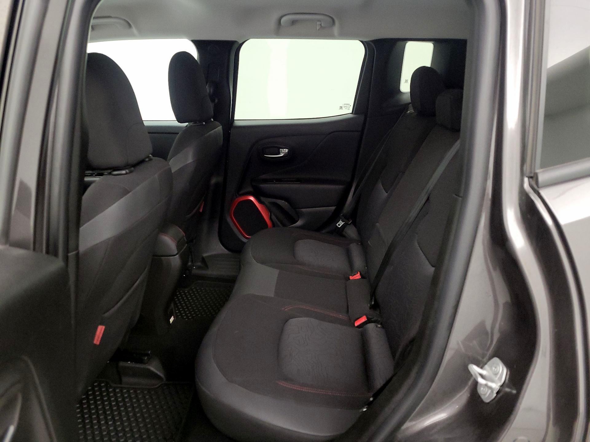 Thumbnail: 2017 Jeep Renegade - 20