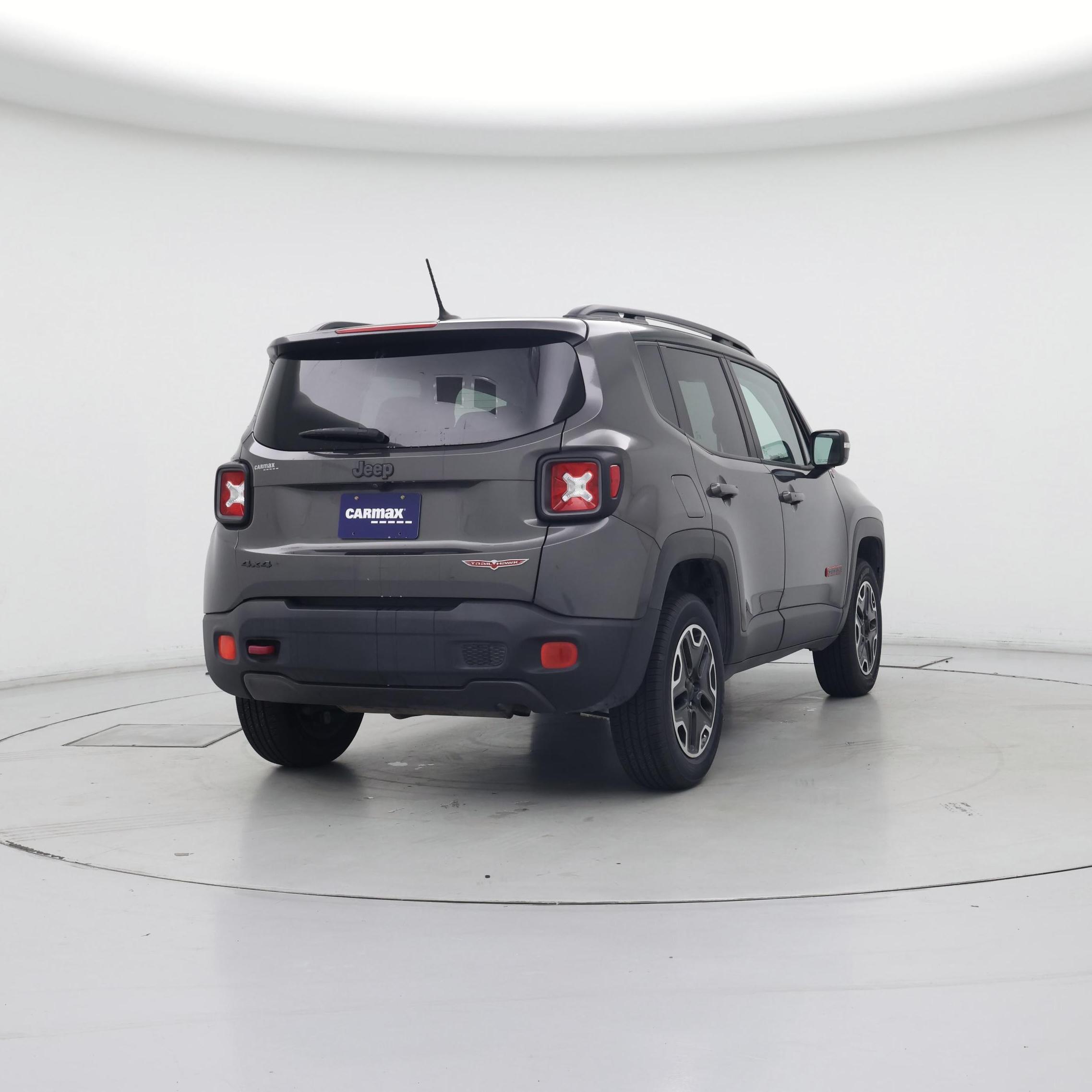 Thumbnail: 2017 Jeep Renegade - 8