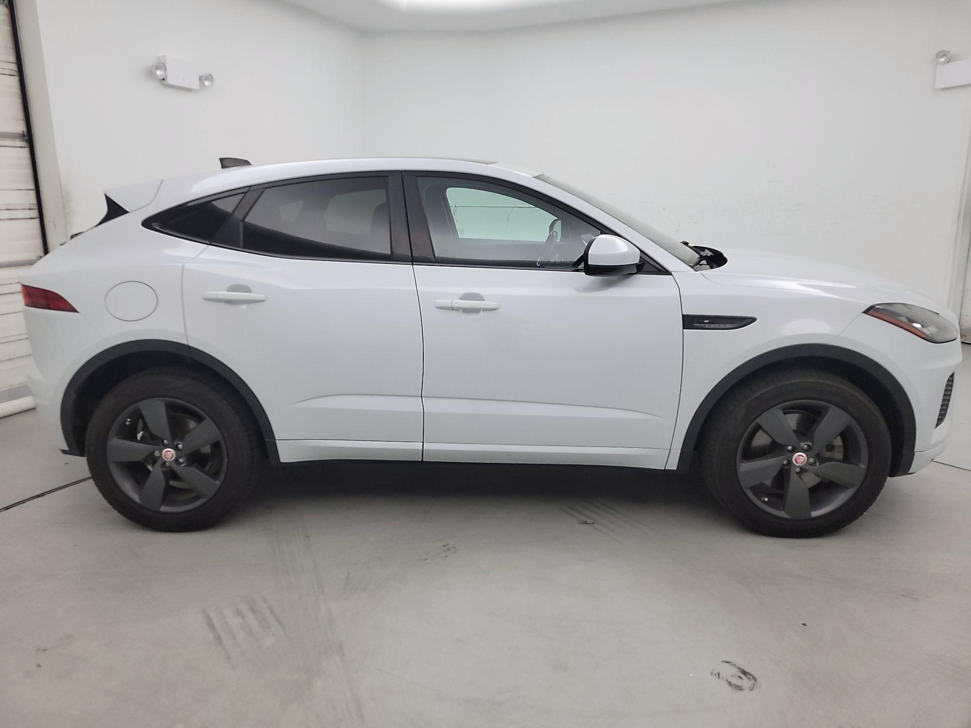 Thumbnail: 2020 Jaguar E-Pace - 4