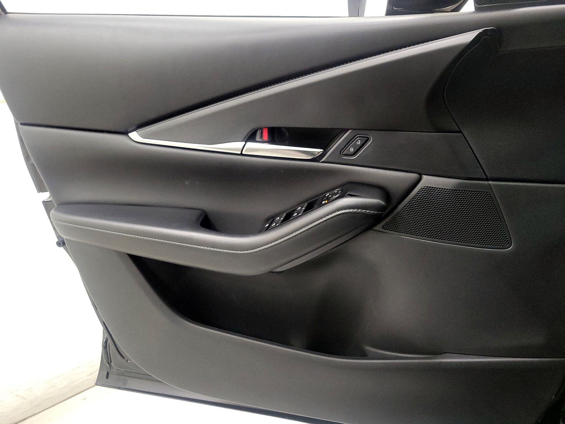 Thumbnail: 2025 Mazda CX-30 - 12