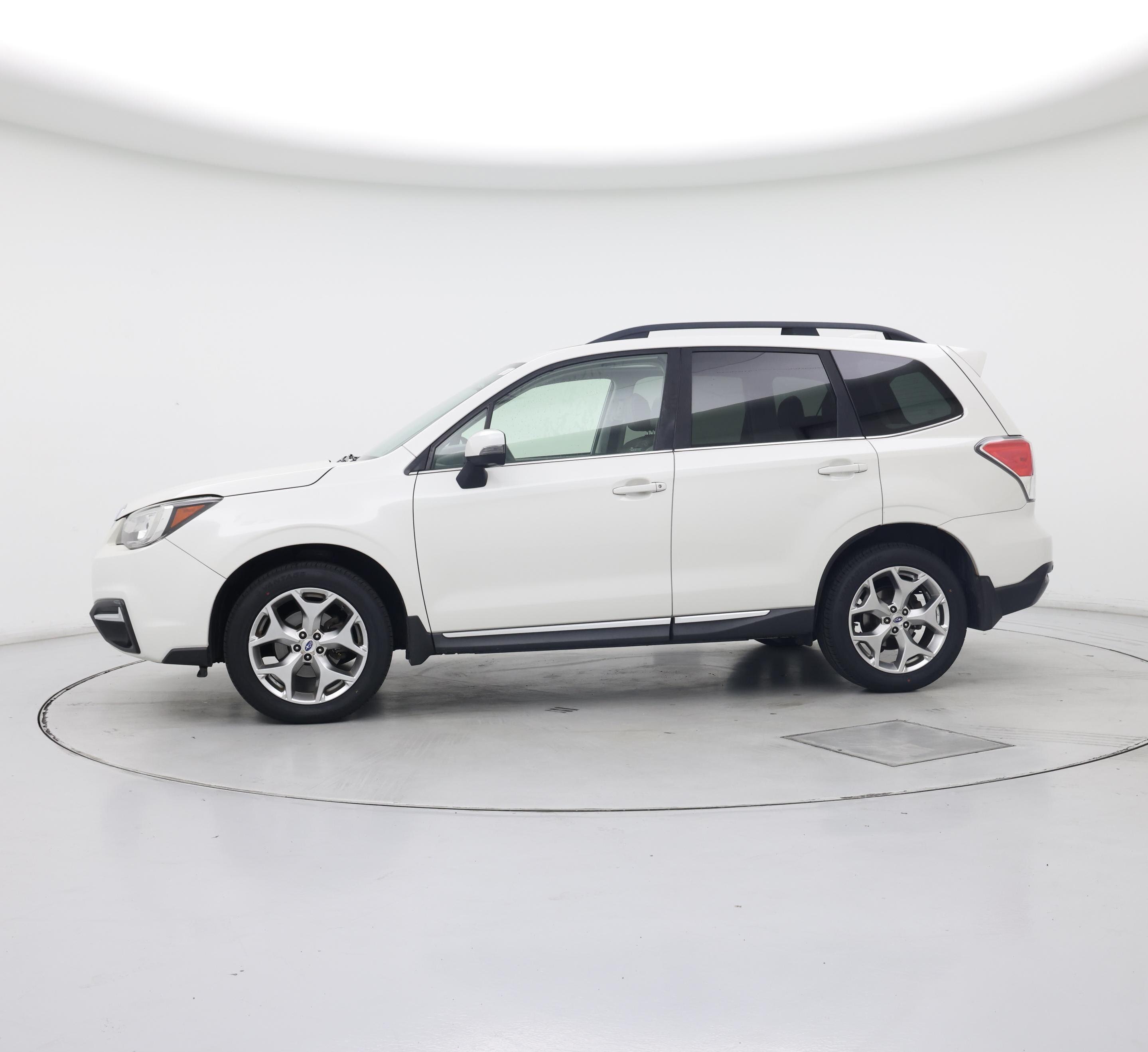 Thumbnail: 2017 Subaru Forester - 3