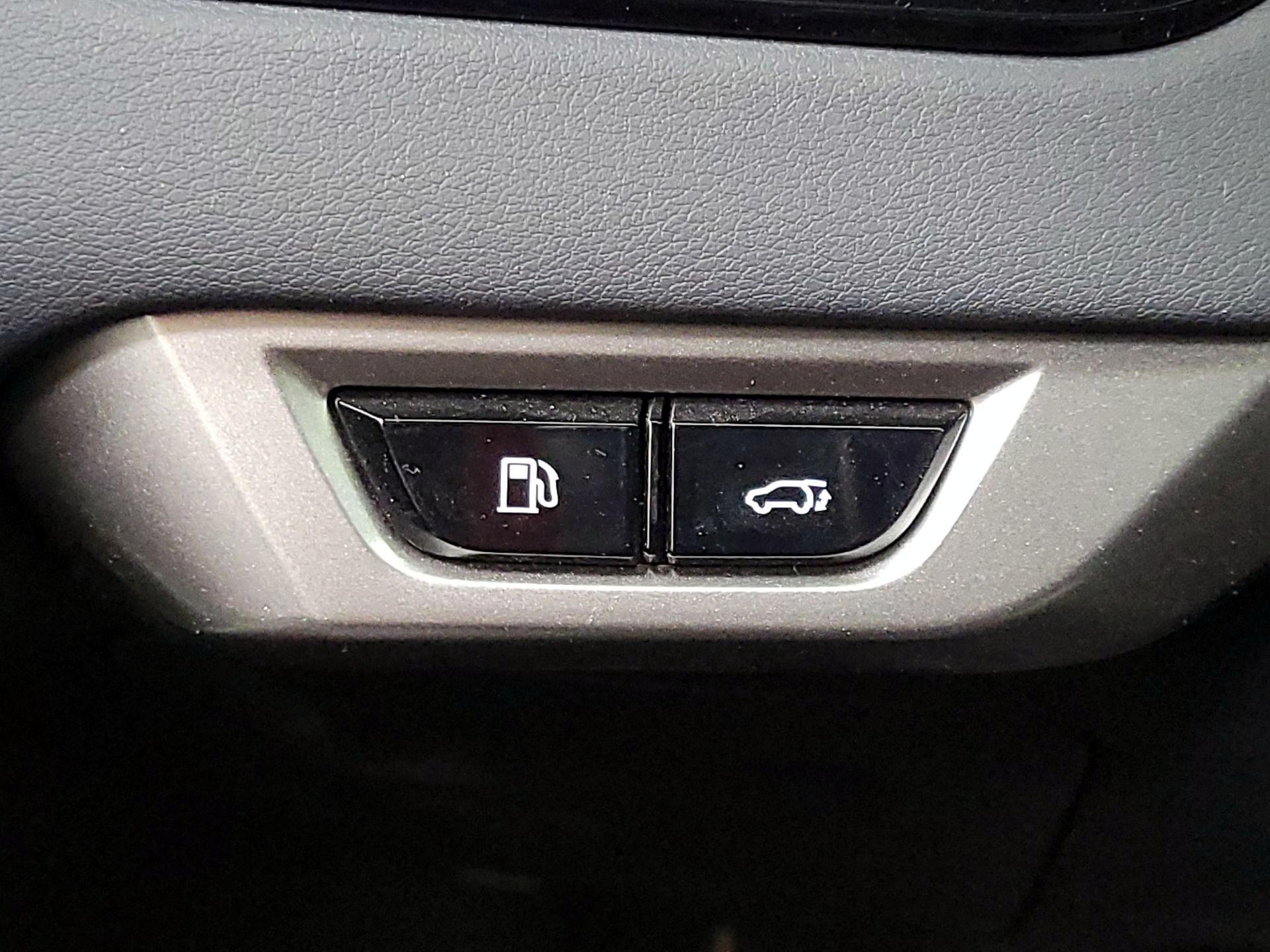 Thumbnail: 2025 Lexus RX - 13