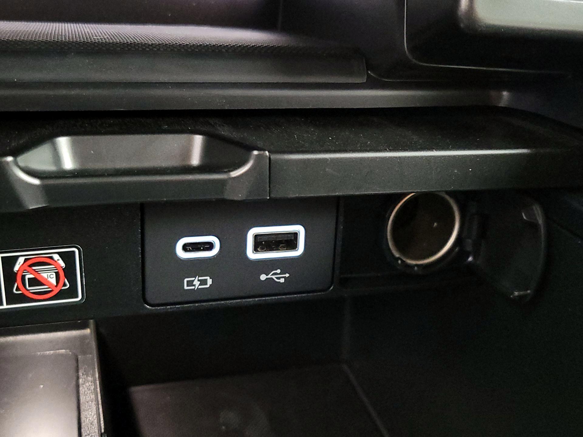 Thumbnail: 2025 Lexus RX - 18