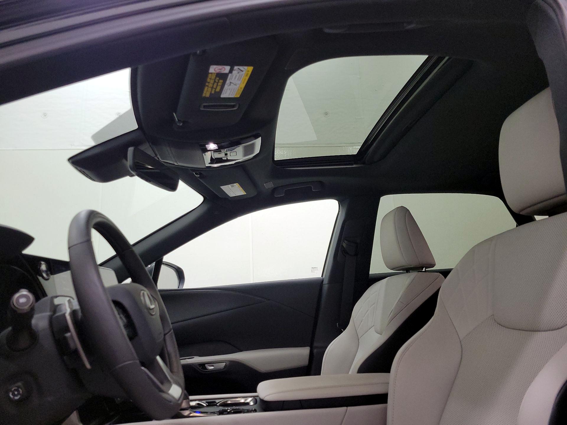 Thumbnail: 2025 Lexus RX - 19