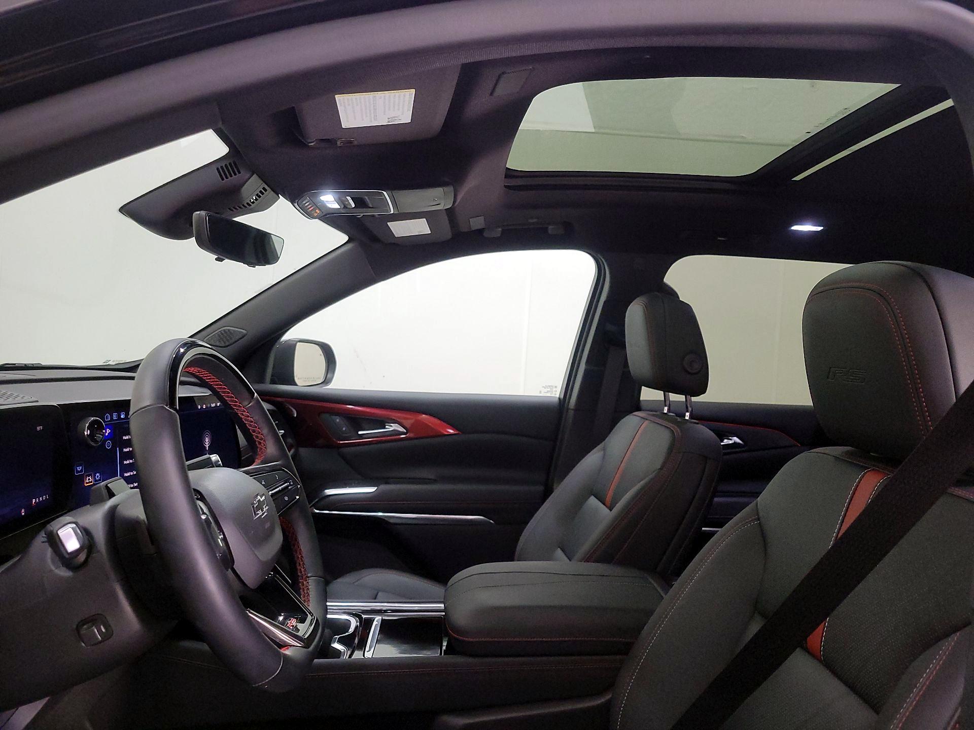 Thumbnail: 2024 Chevrolet Traverse - 19