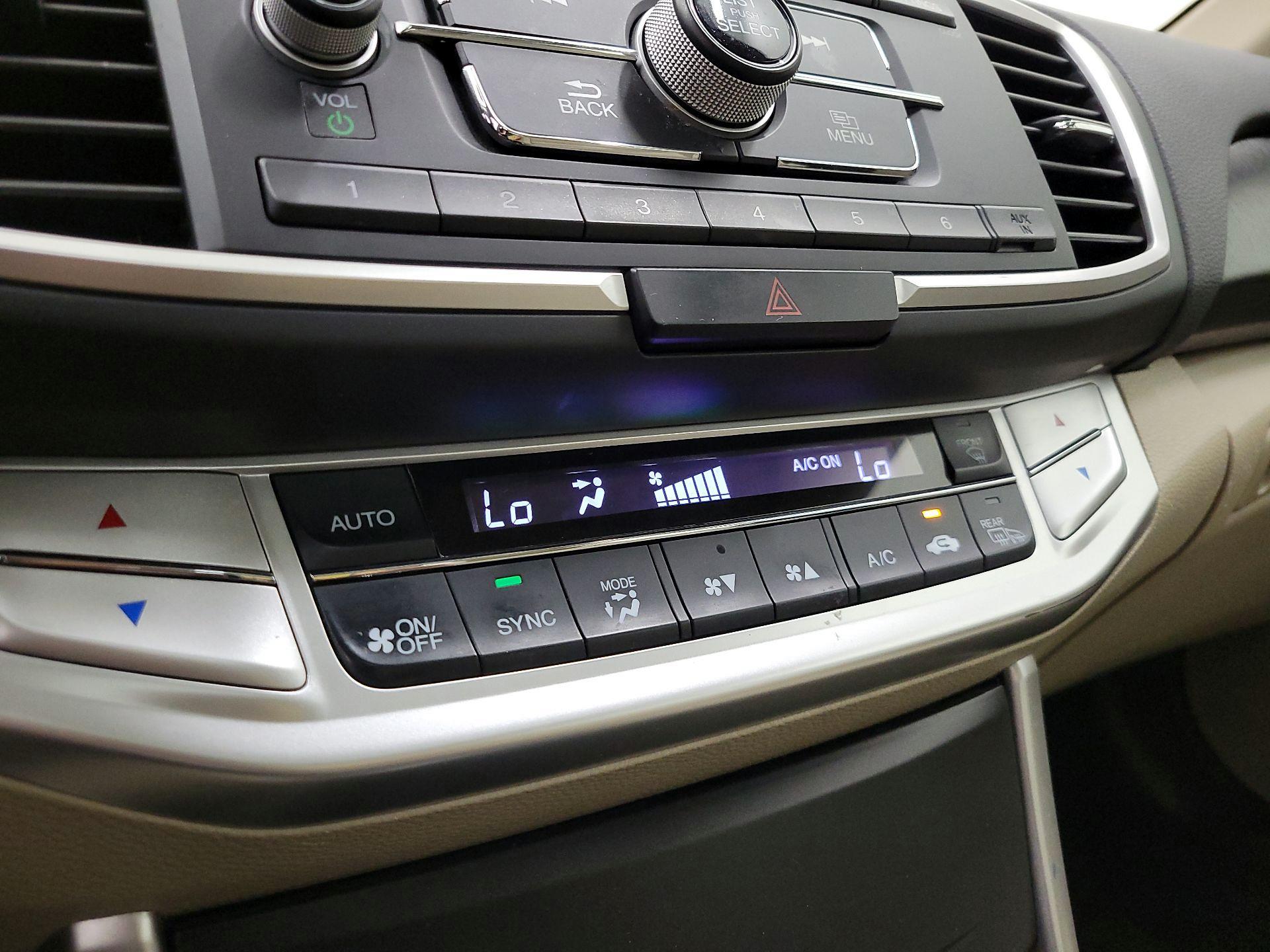 Thumbnail: 2015 Honda Accord - 16