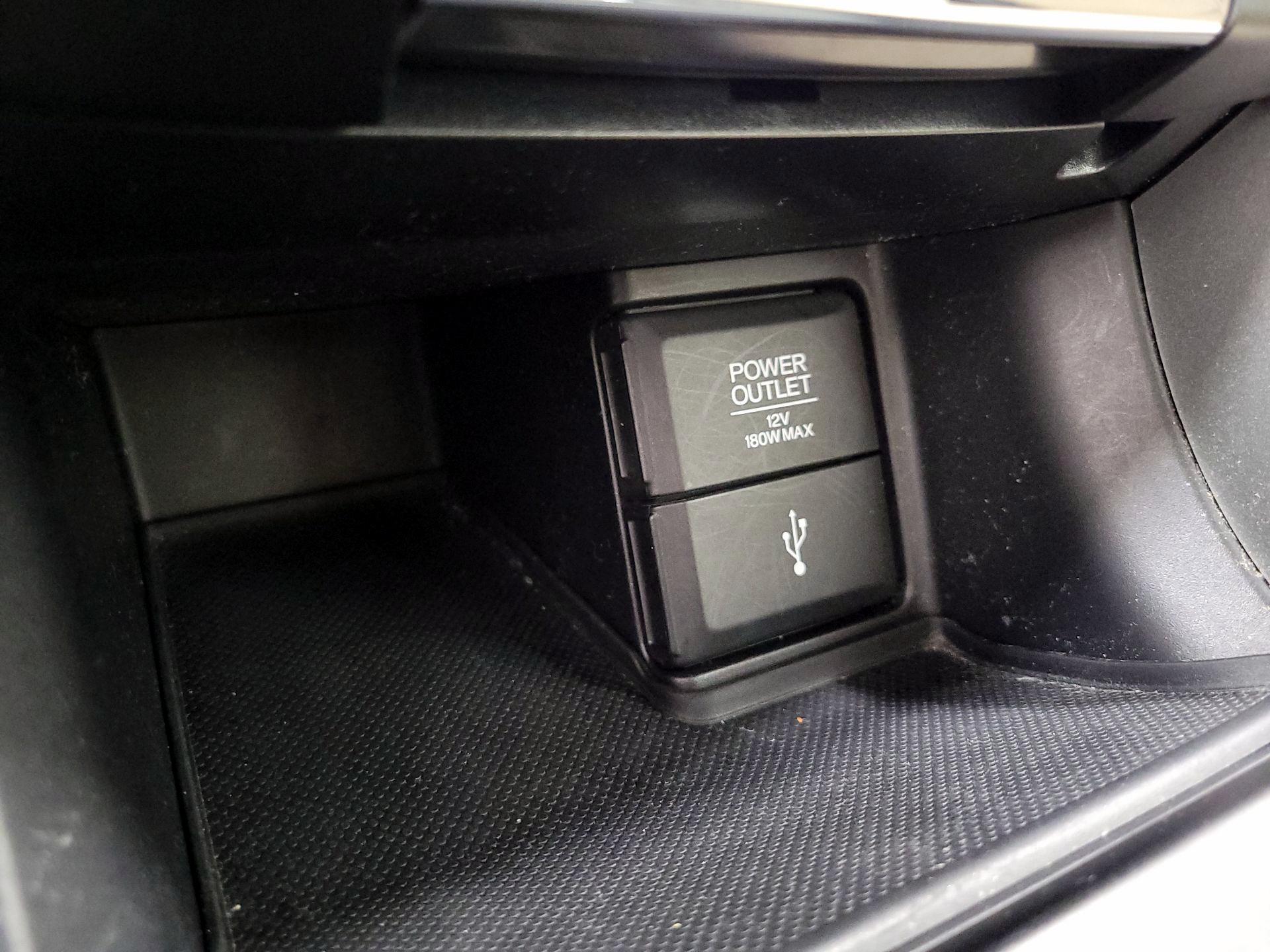 Thumbnail: 2015 Honda Accord - 18