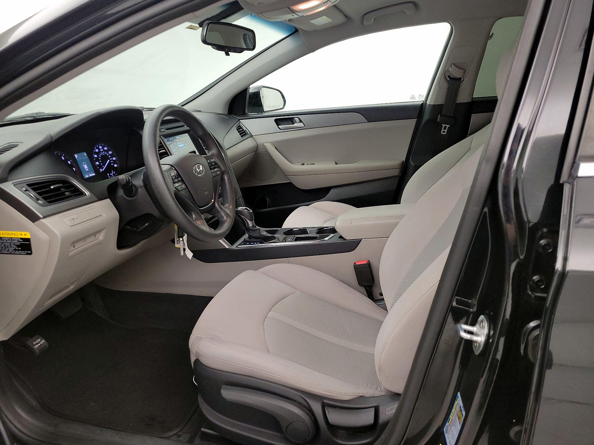 Thumbnail: 2016 Hyundai Sonata - 11