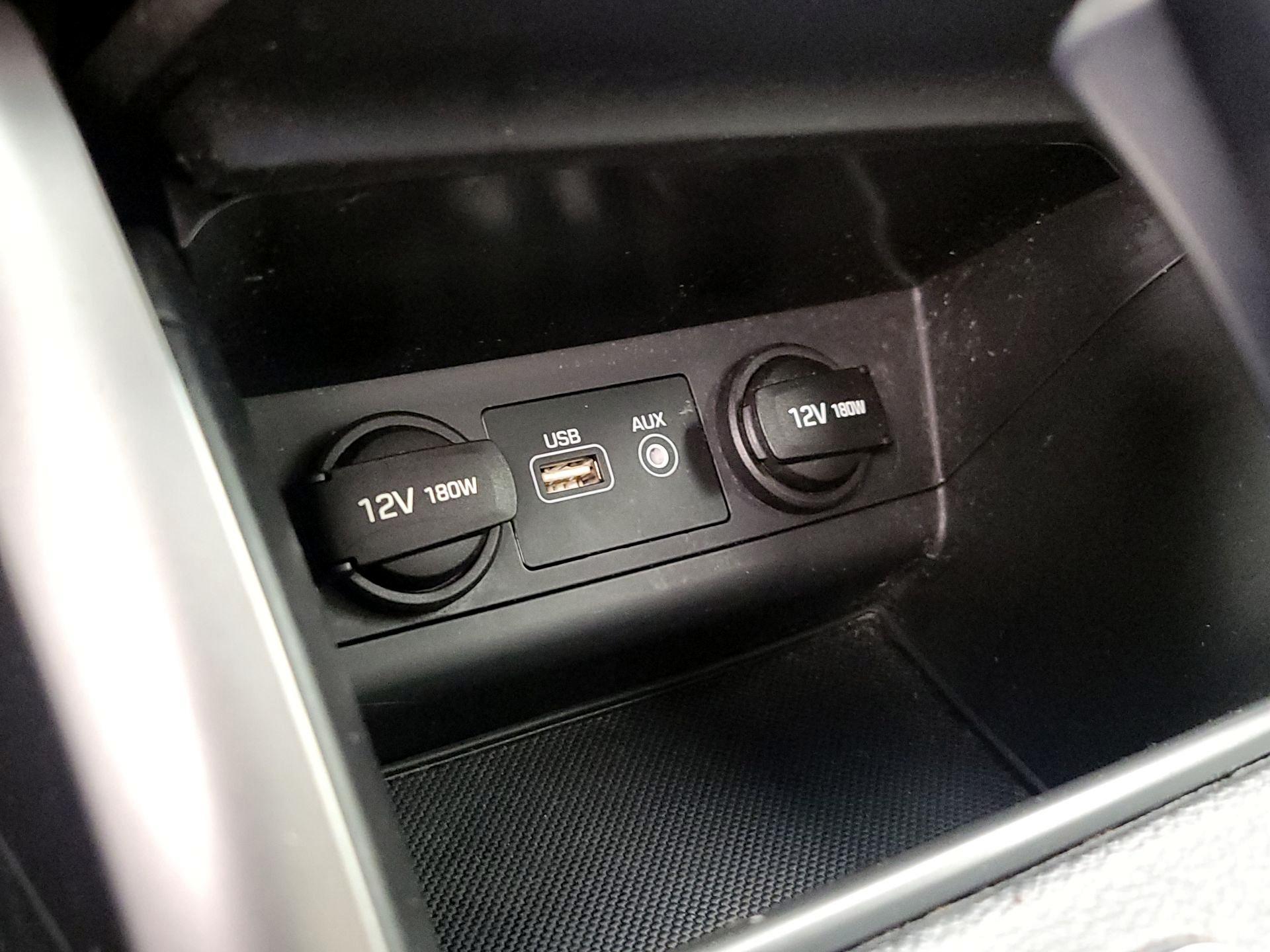 Thumbnail: 2016 Hyundai Sonata - 18