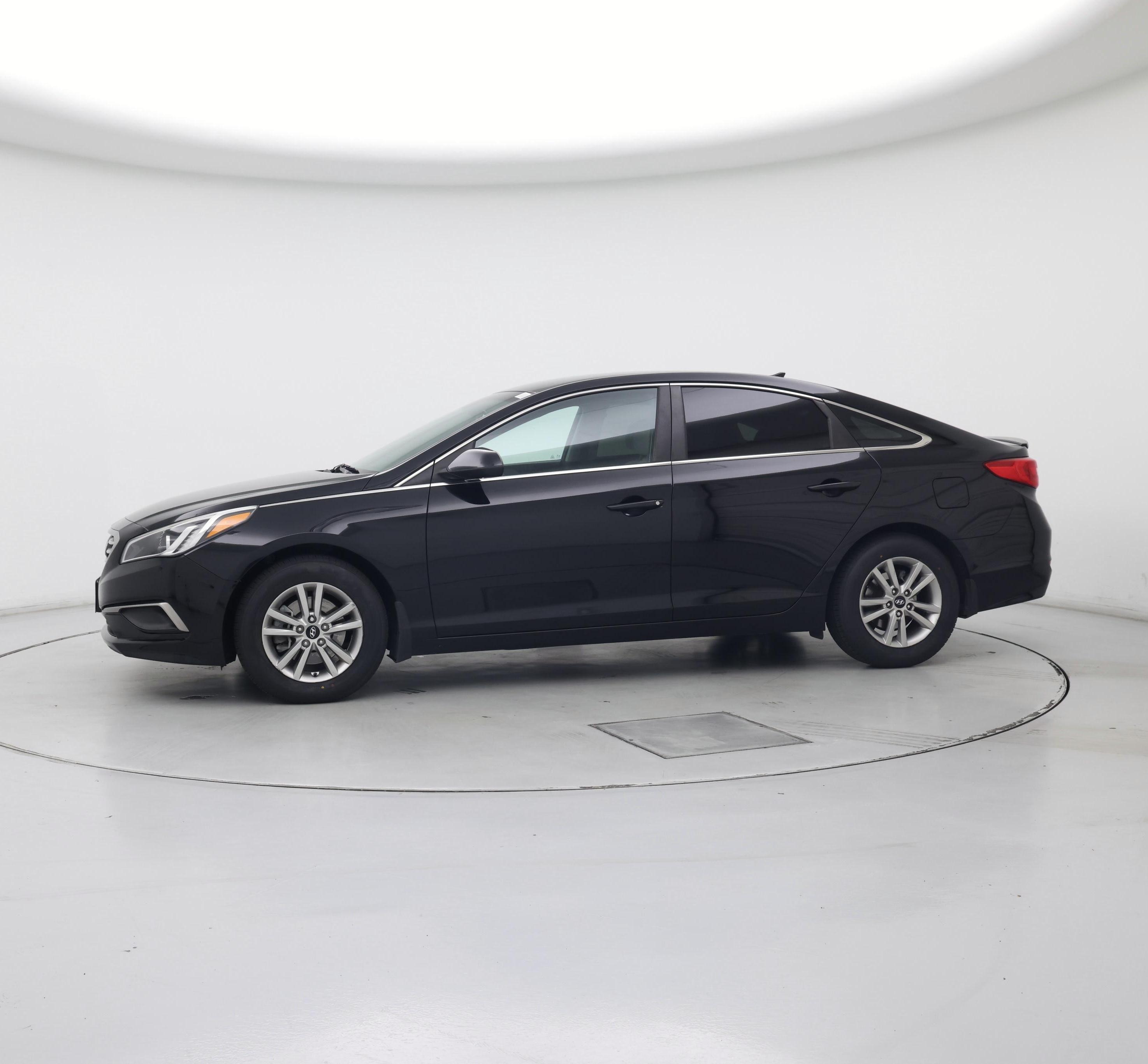 Thumbnail: 2016 Hyundai Sonata - 3