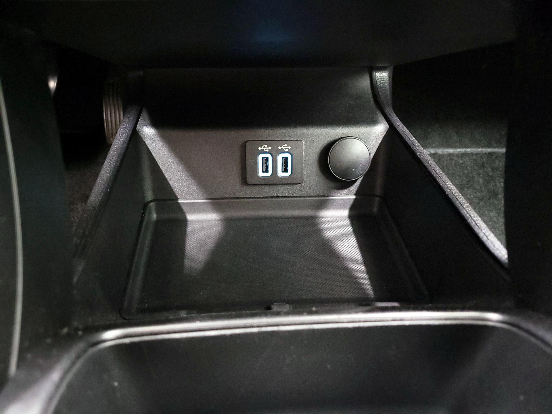 Thumbnail: 2019 Ford Fusion - 19