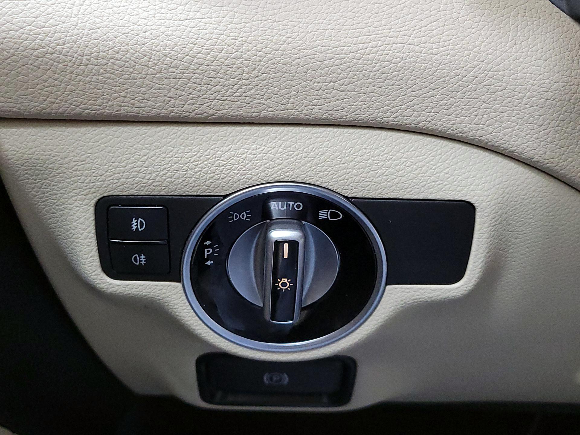 Thumbnail: 2020 Mercedes-Benz GLA - 13