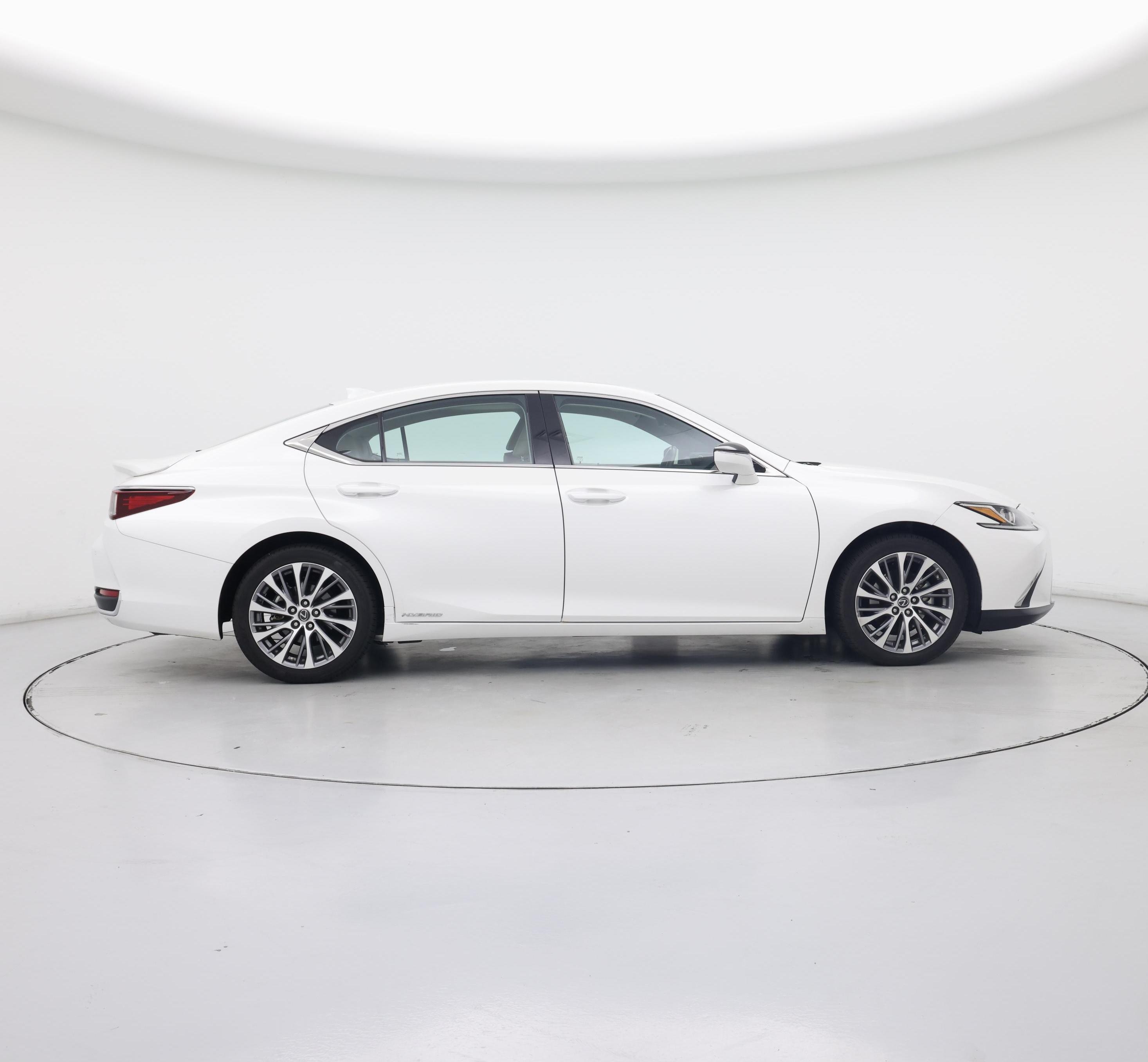 Thumbnail: 2020 Lexus ES - 7