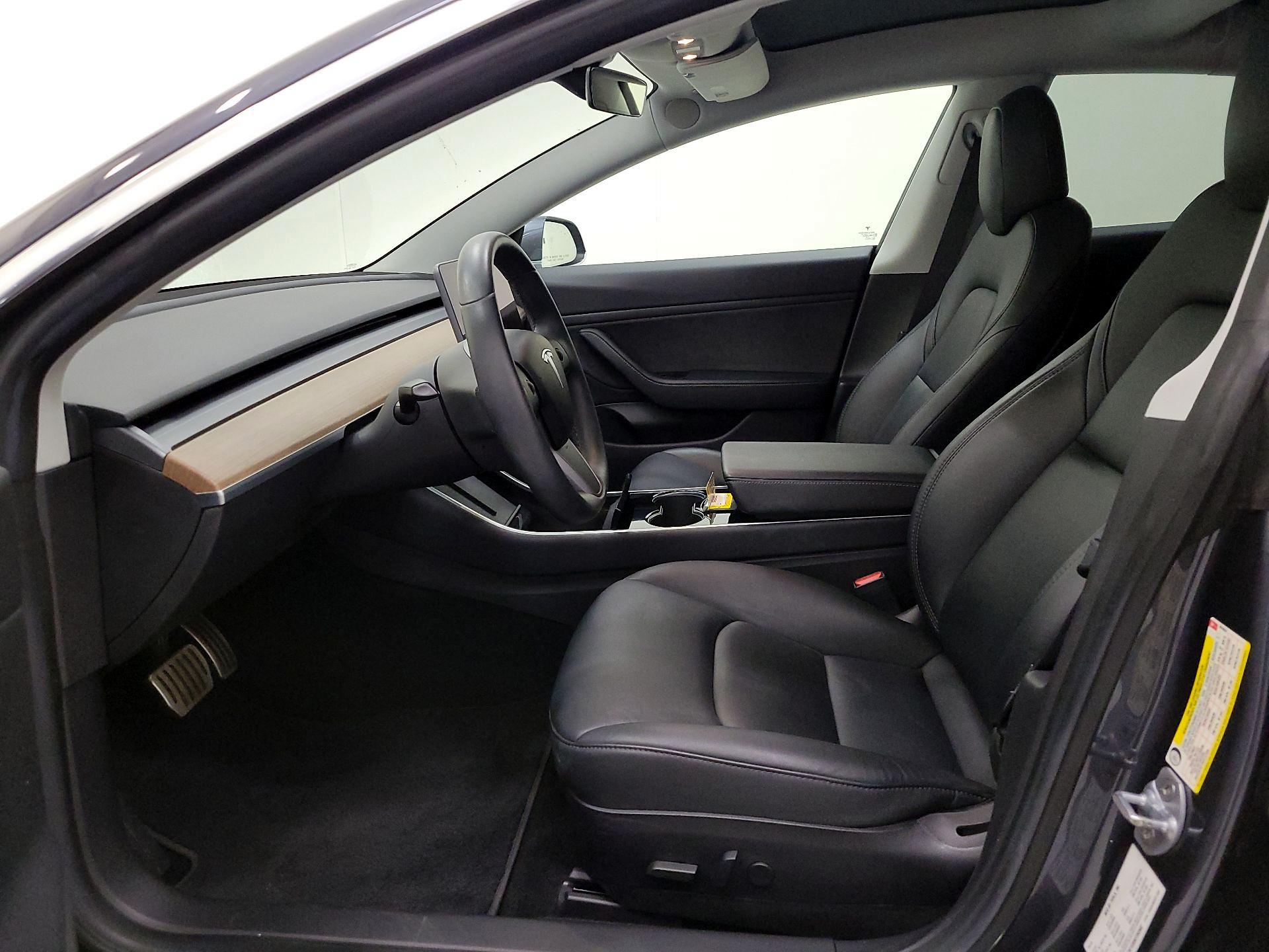 Thumbnail: 2019 Tesla Model 3 - 11