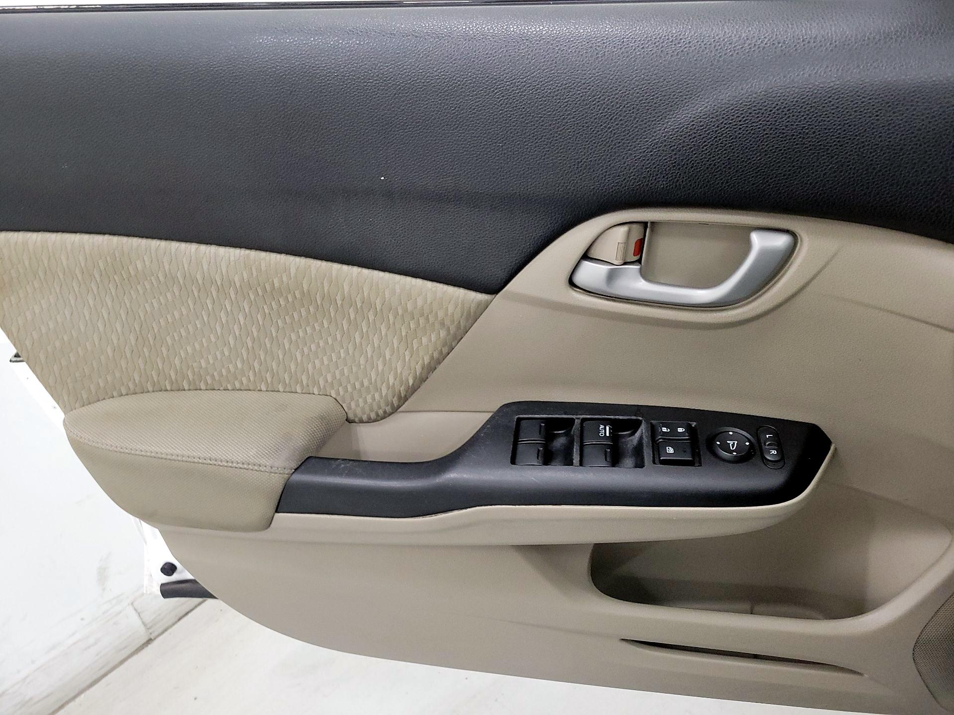 Thumbnail: 2015 Honda Civic - 12