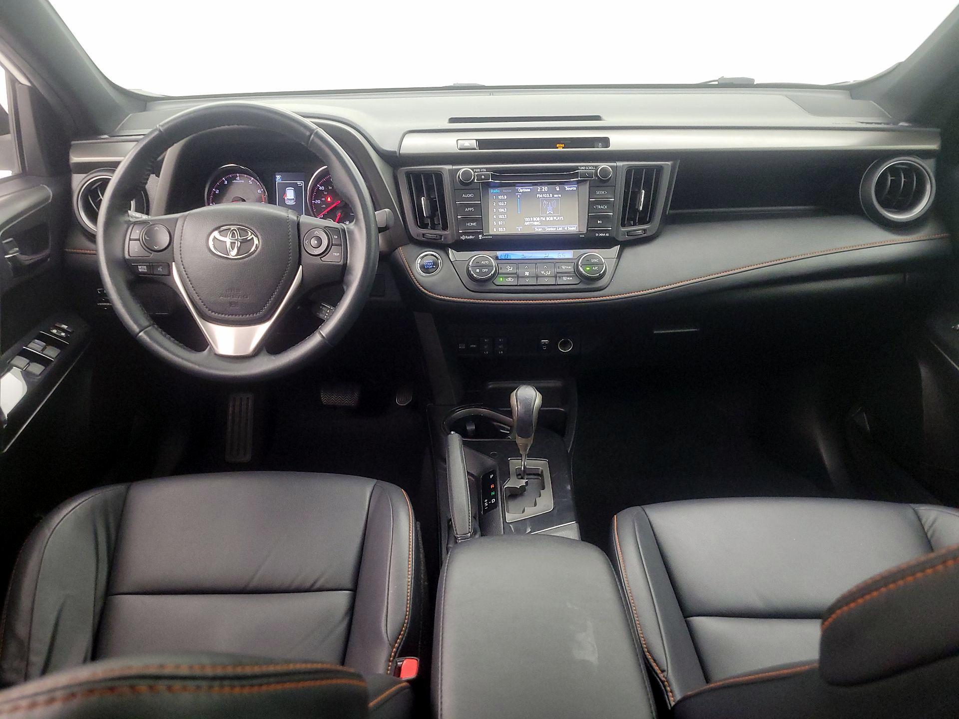 Thumbnail: 2016 Toyota RAV4 - 9