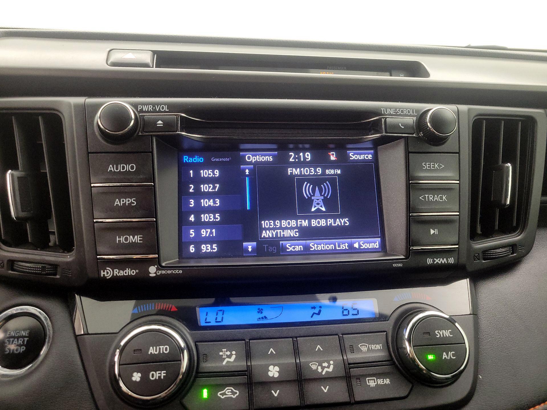 Thumbnail: 2016 Toyota RAV4 - 15