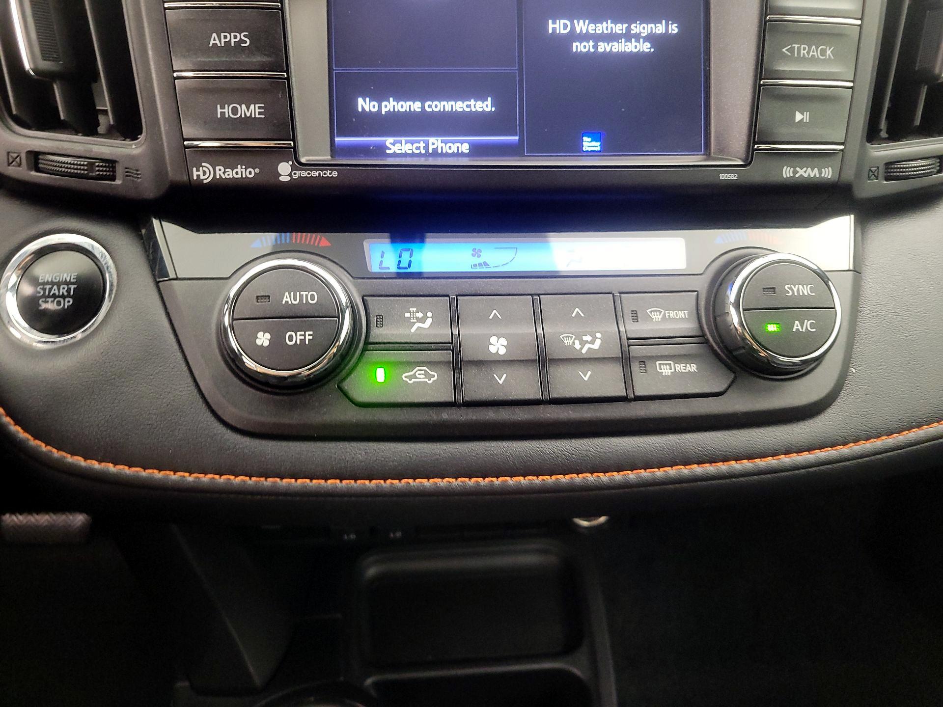 Thumbnail: 2016 Toyota RAV4 - 16