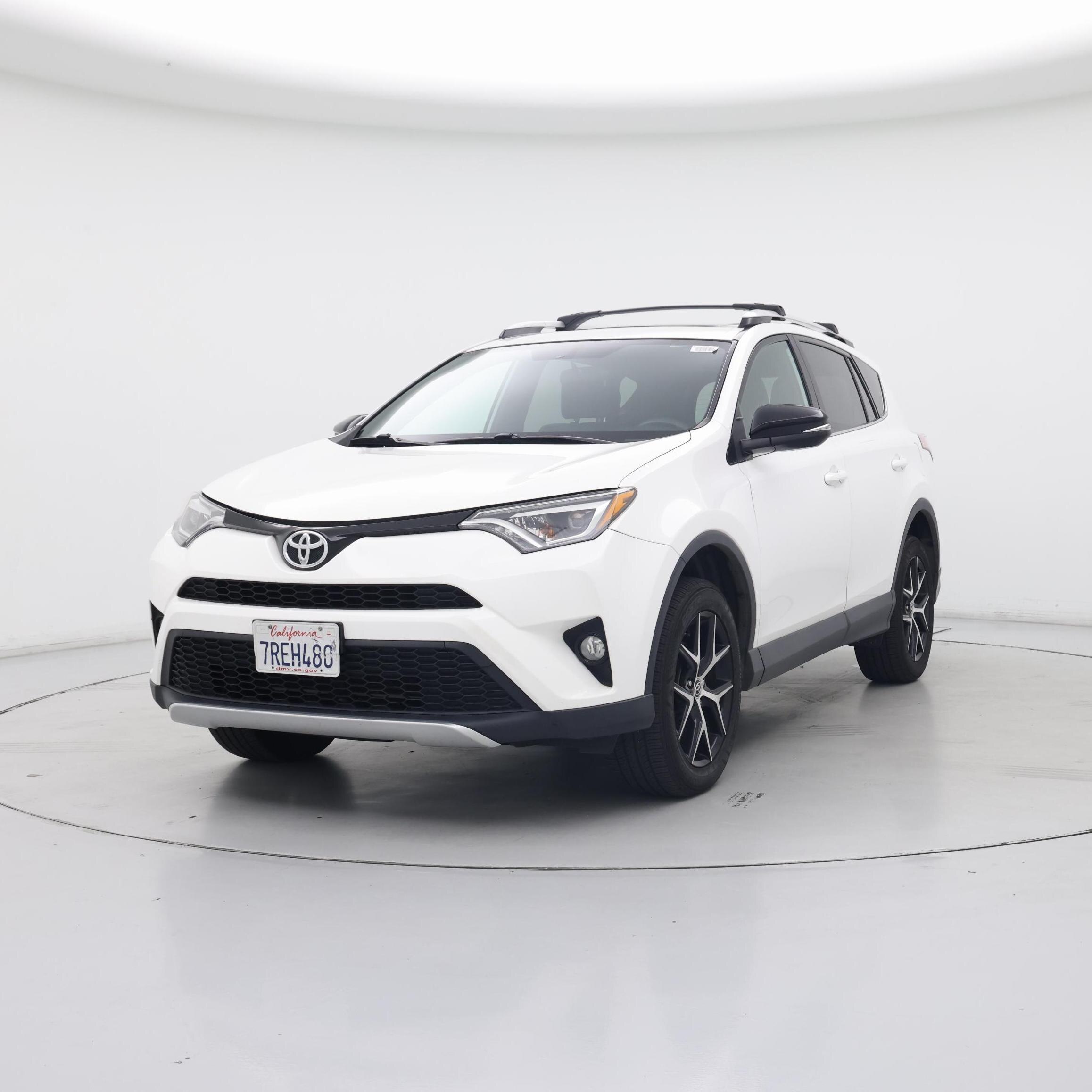 Thumbnail: 2016 Toyota RAV4 - 4