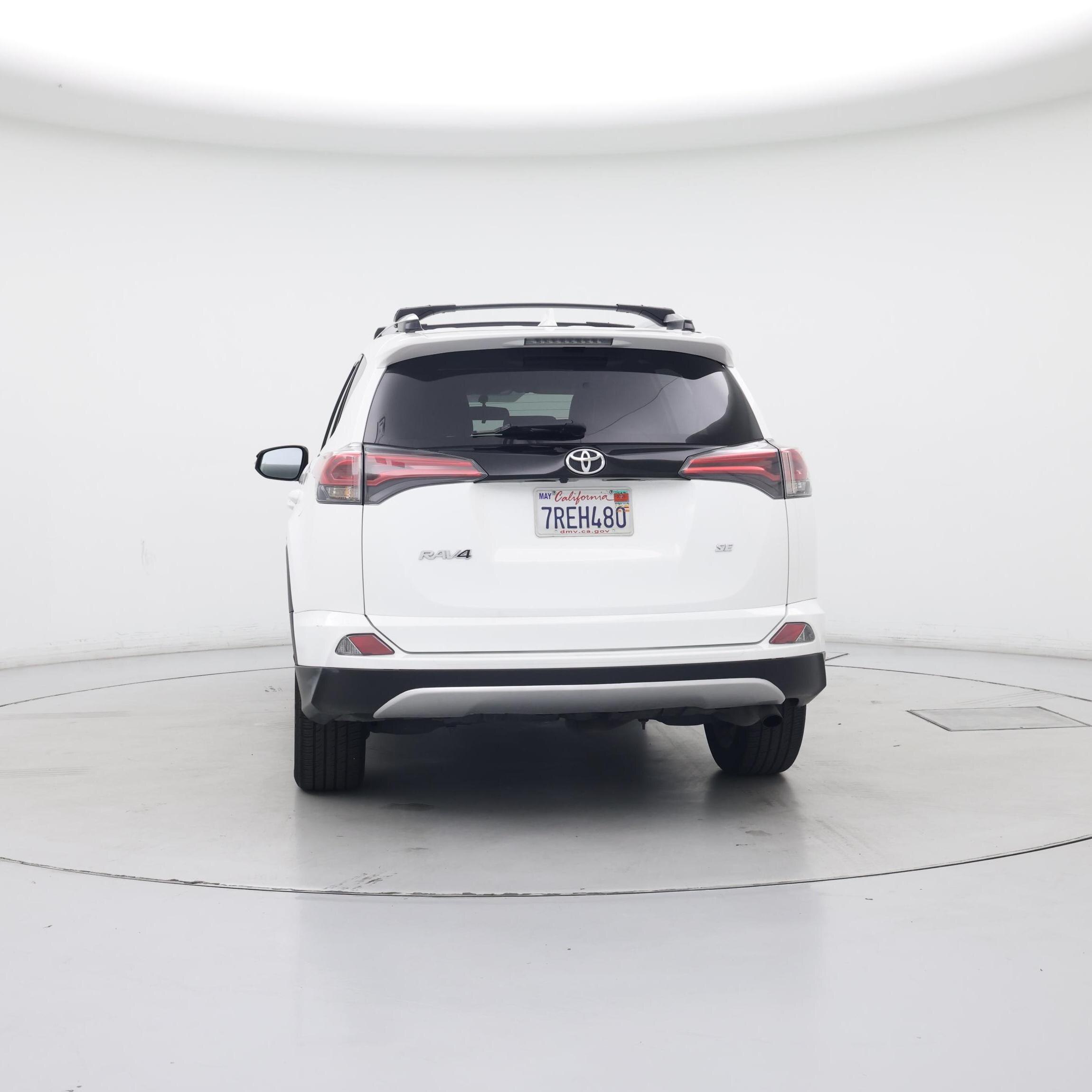 Thumbnail: 2016 Toyota RAV4 - 6