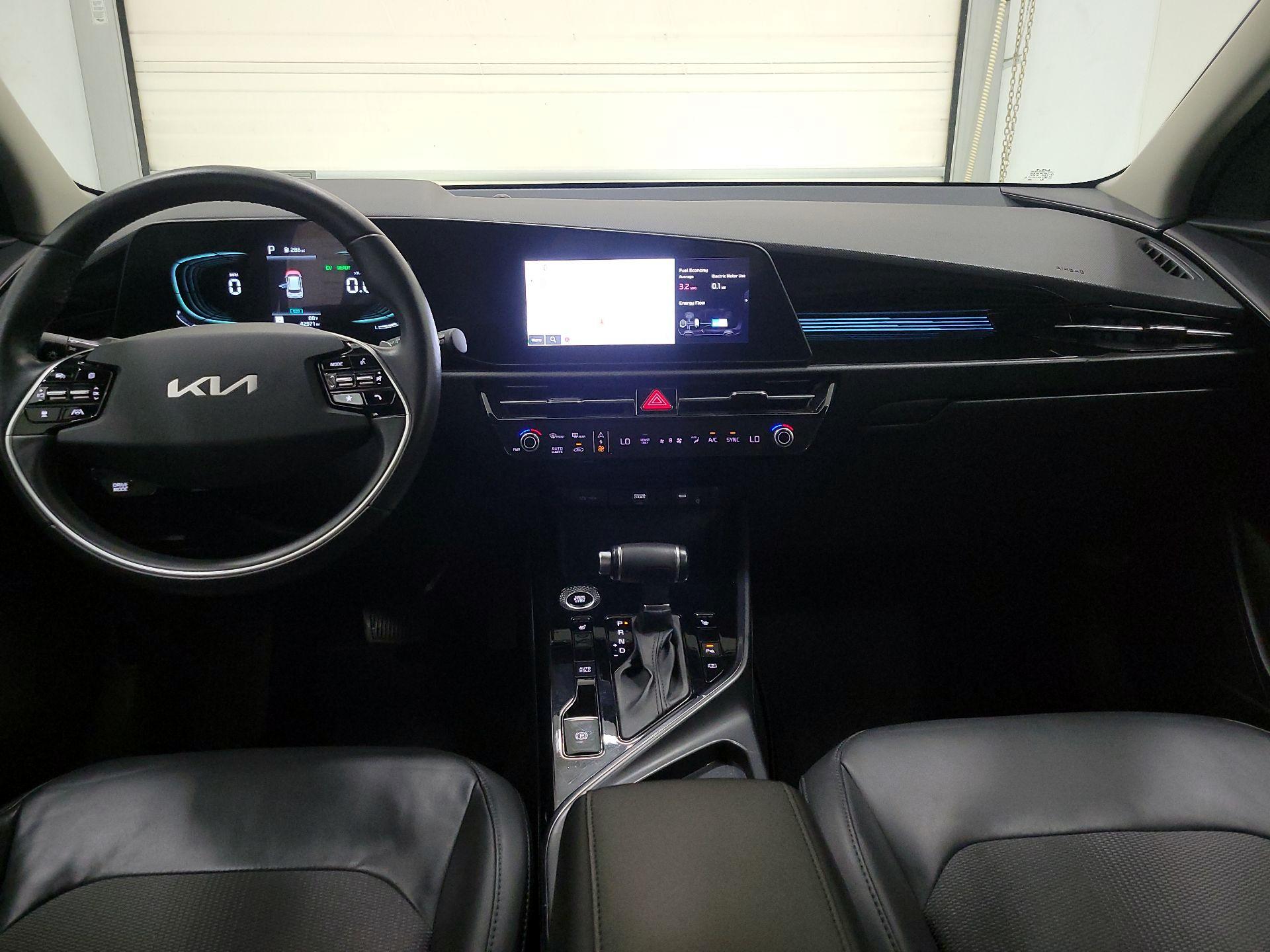 Thumbnail: 2023 Kia Niro - 9