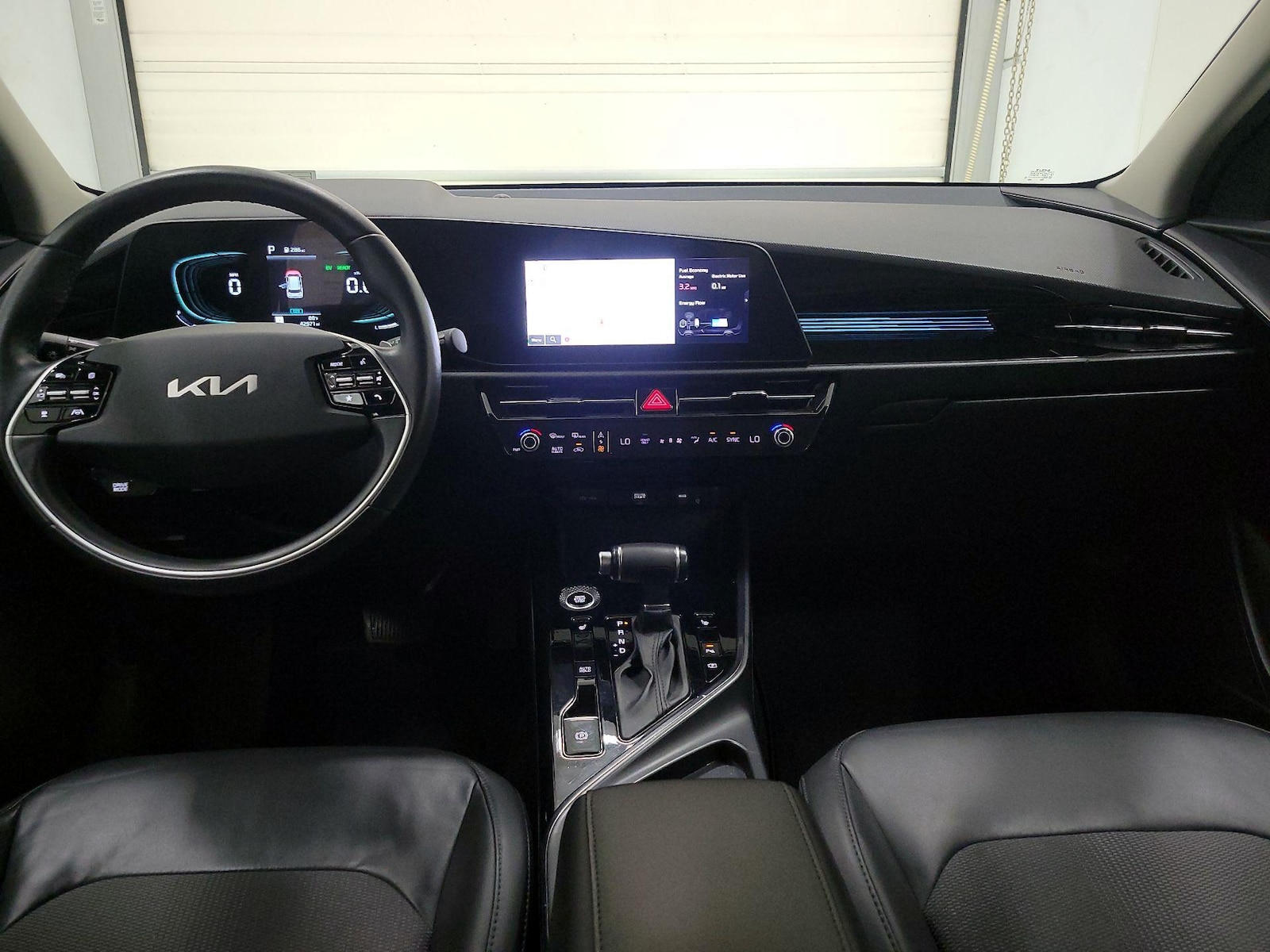 2023 Kia Niro EX - Photo 1