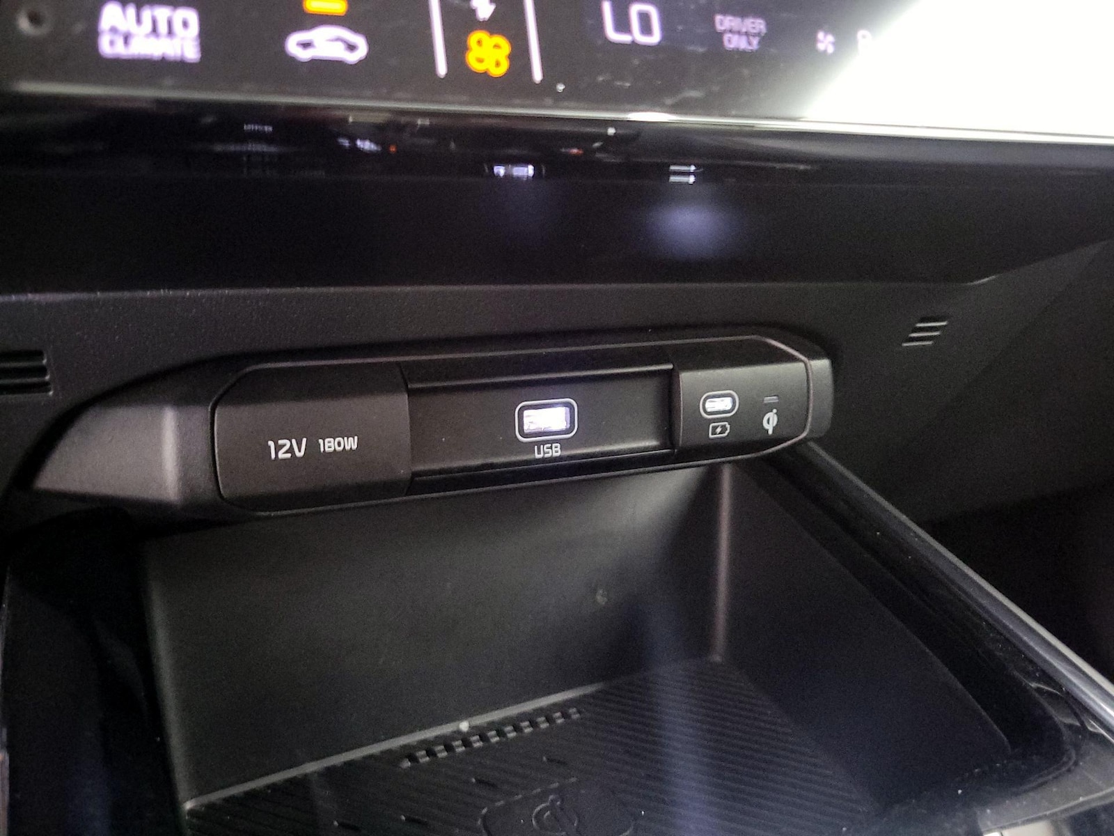 2023 Kia Niro EX - Photo 11