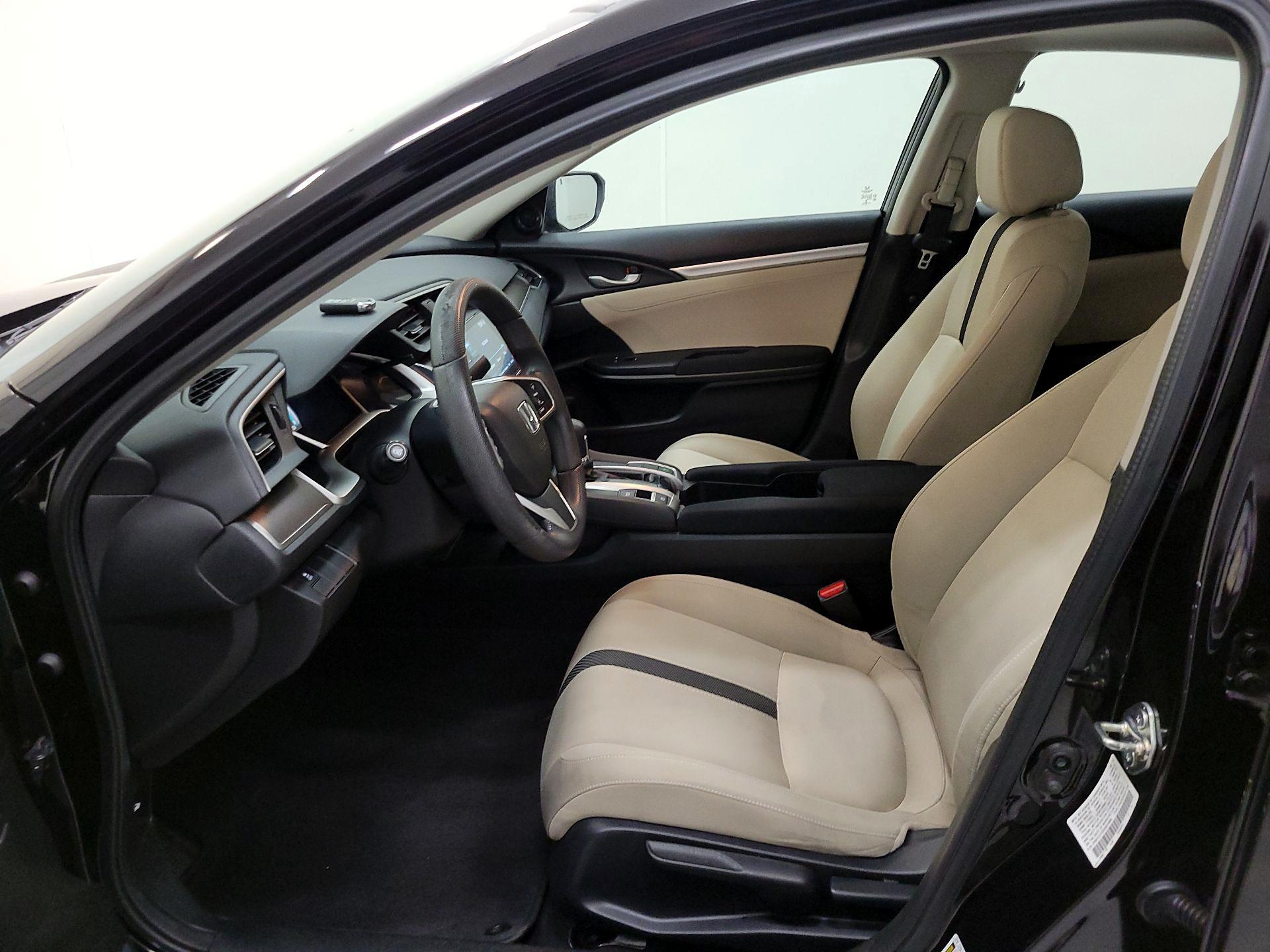 Thumbnail: 2016 Honda Civic - 9
