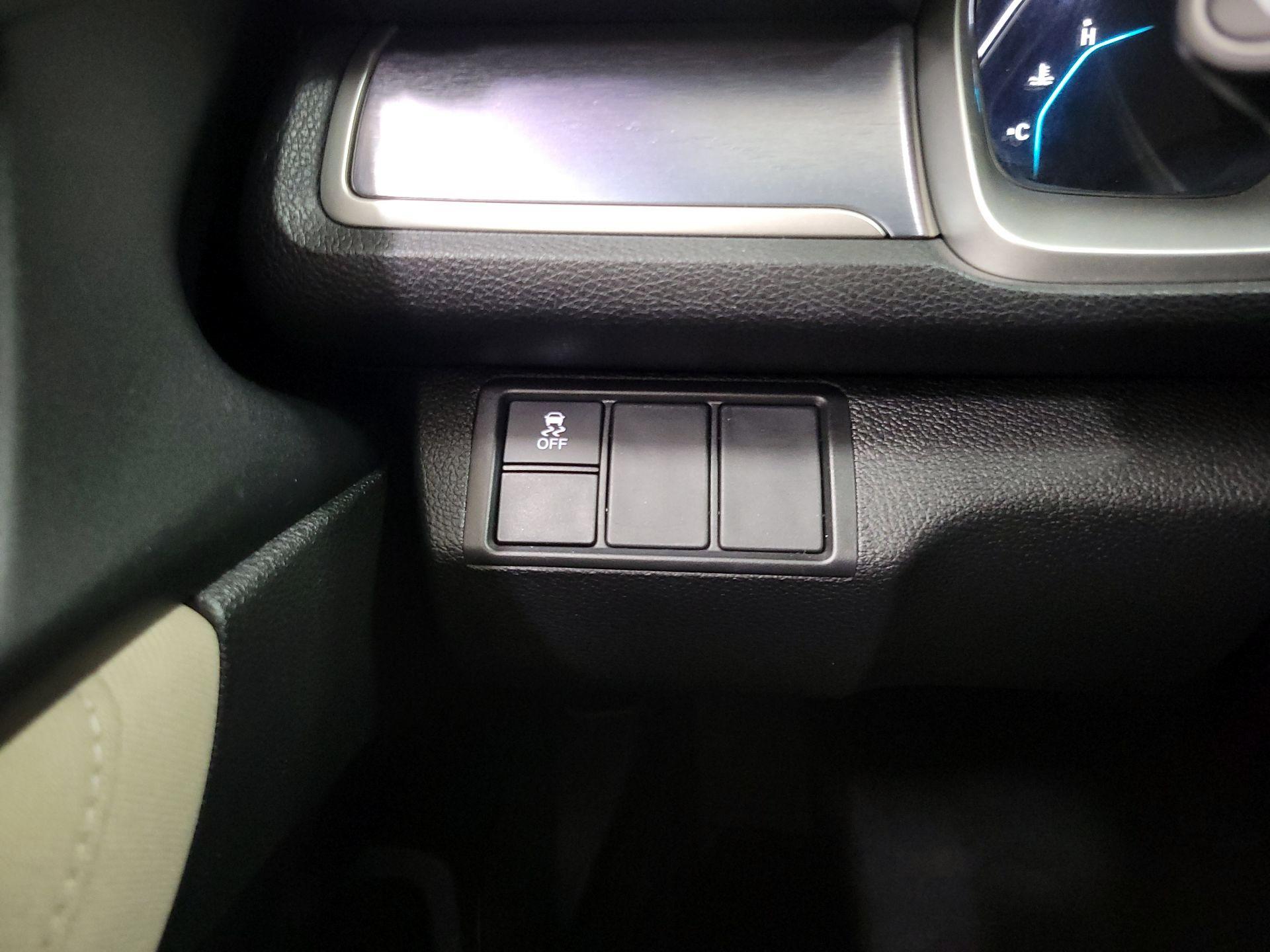Thumbnail: 2016 Honda Civic - 11
