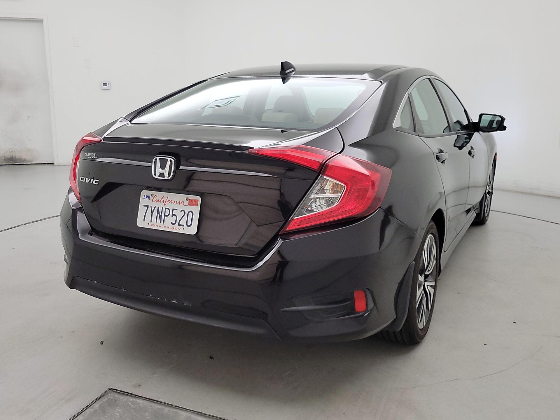 Thumbnail: 2016 Honda Civic - 5