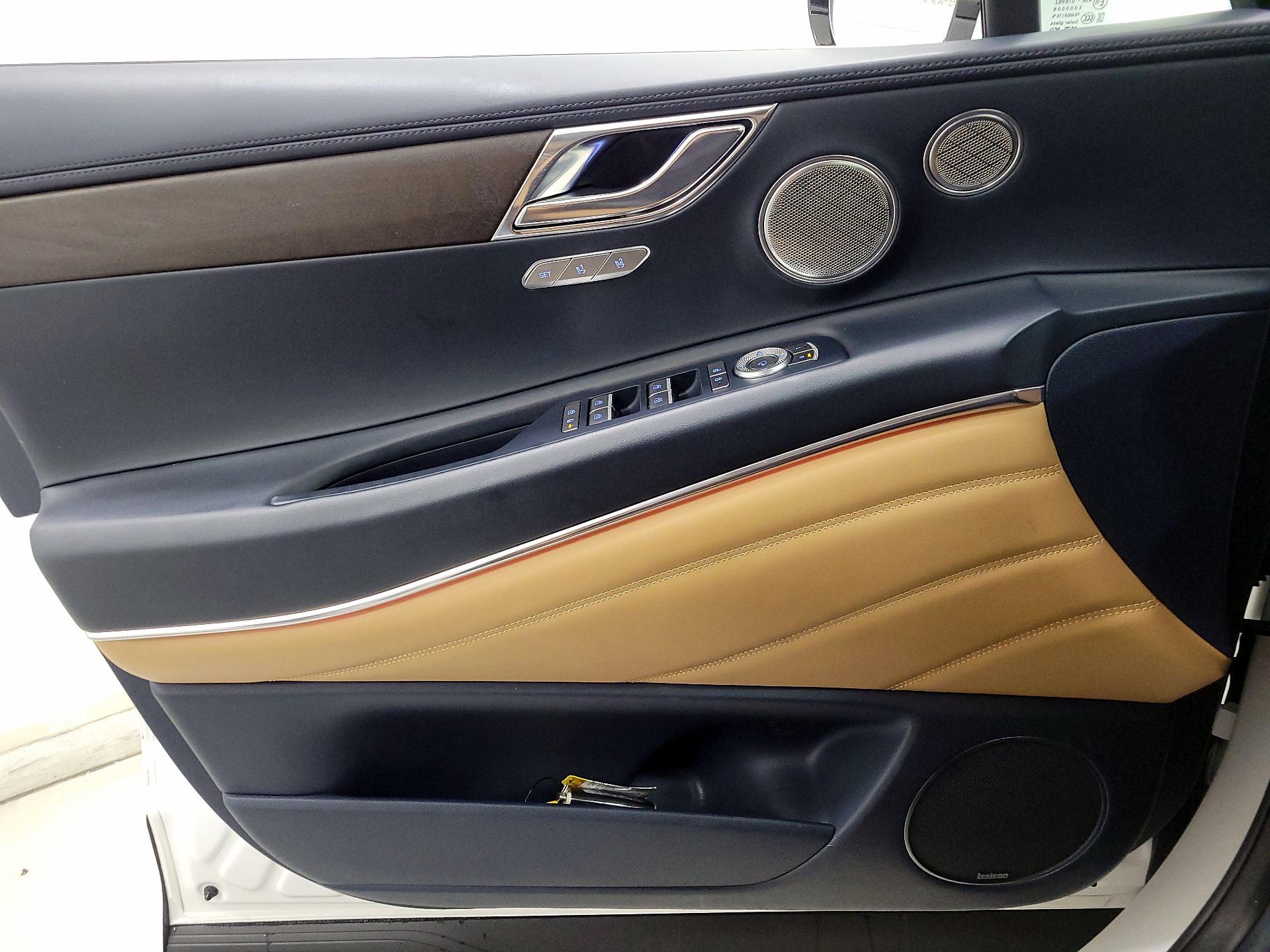 Thumbnail: 2023 Genesis GV80 - 10