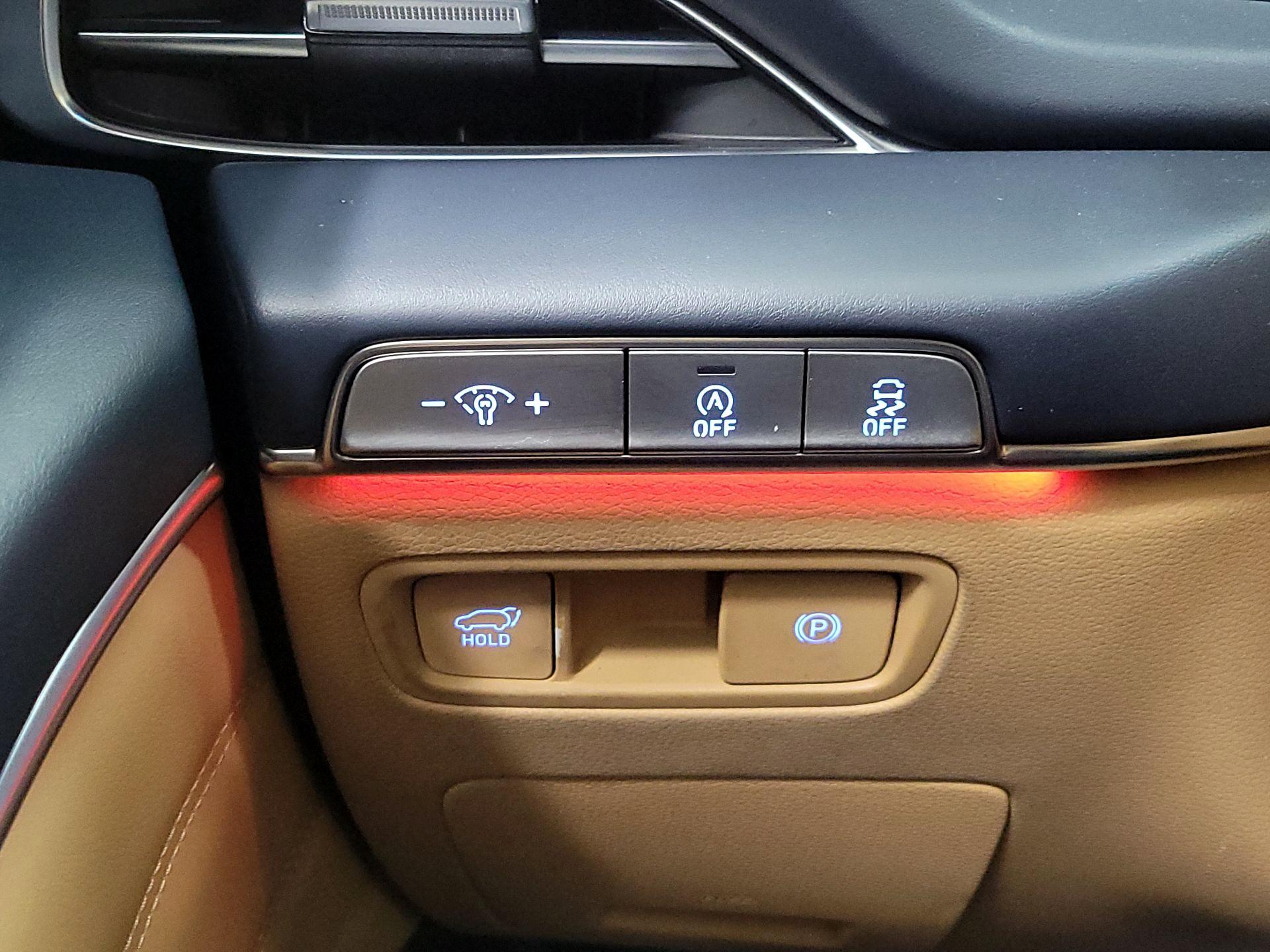 Thumbnail: 2023 Genesis GV80 - 11