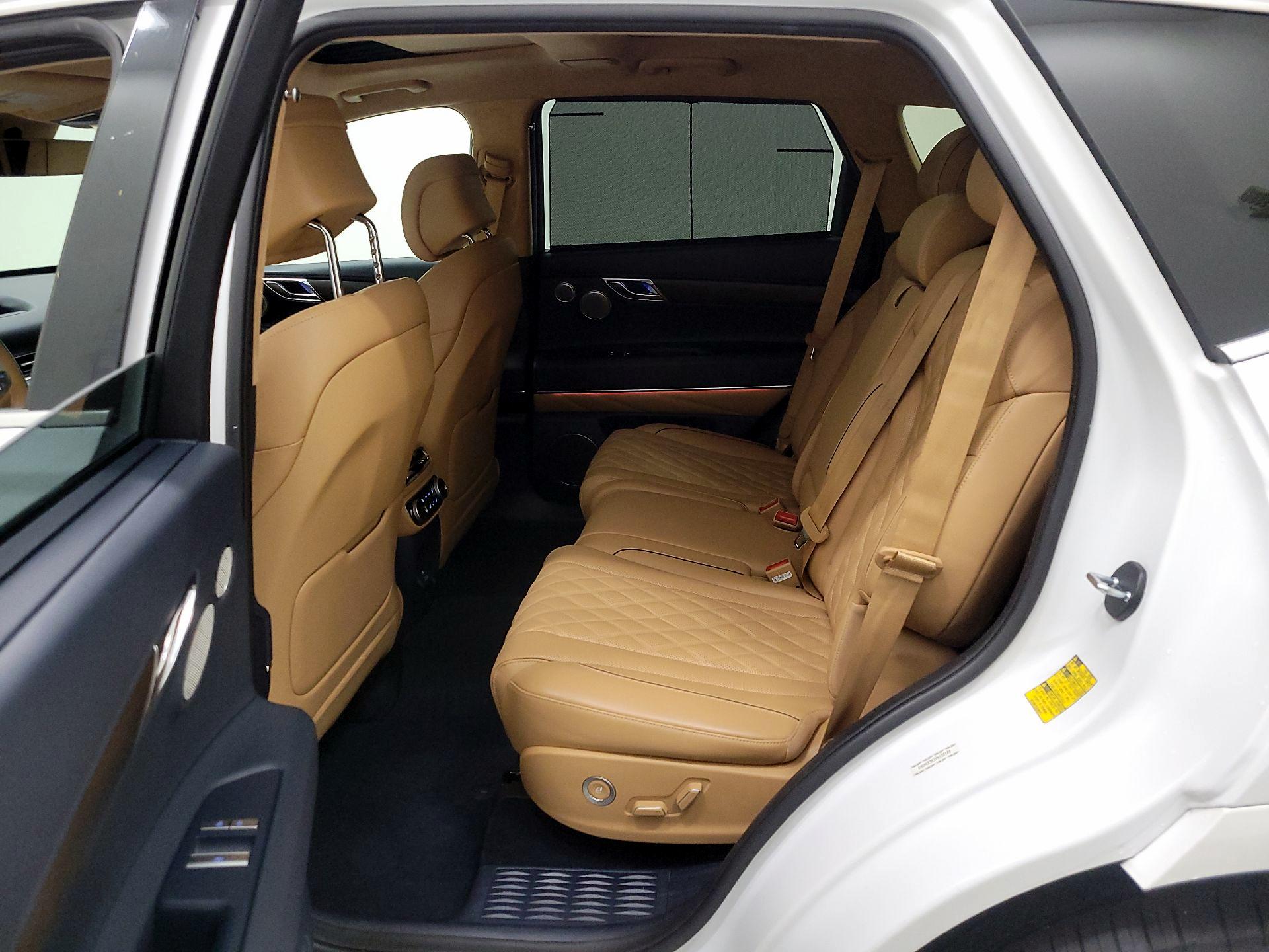 Thumbnail: 2023 Genesis GV80 - 19