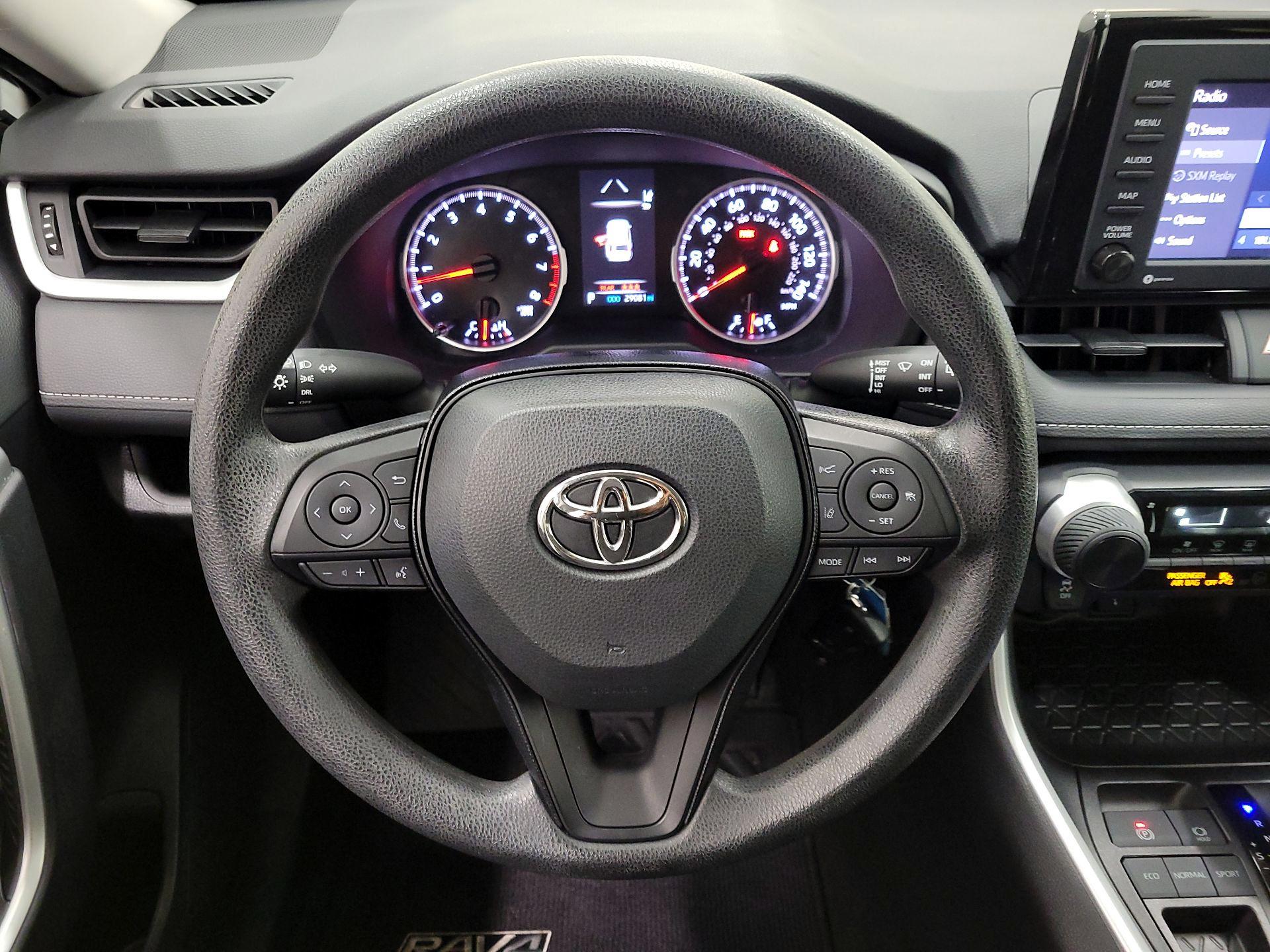 Thumbnail: 2021 Toyota RAV4 - 10