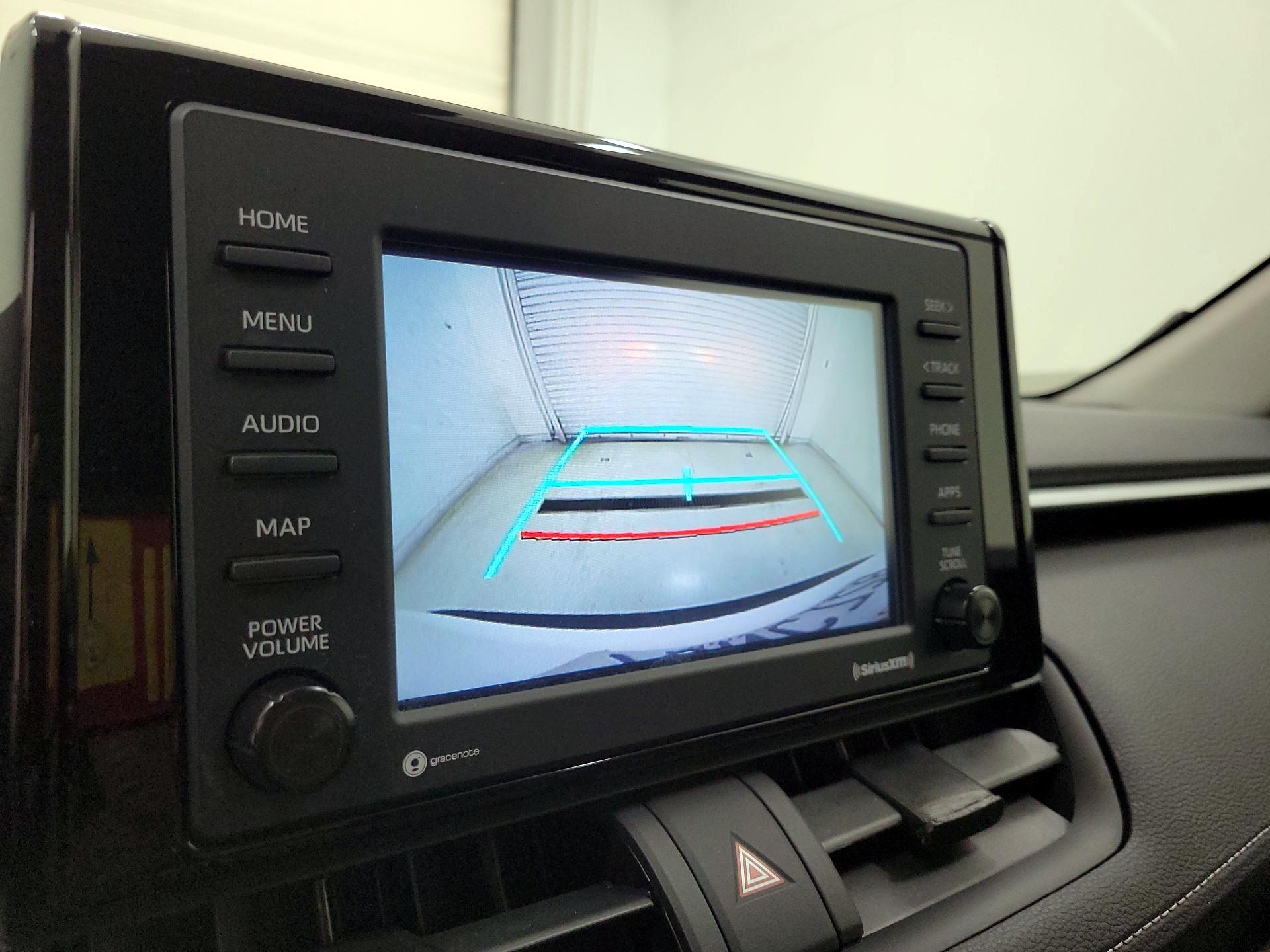 Thumbnail: 2021 Toyota RAV4 - 14