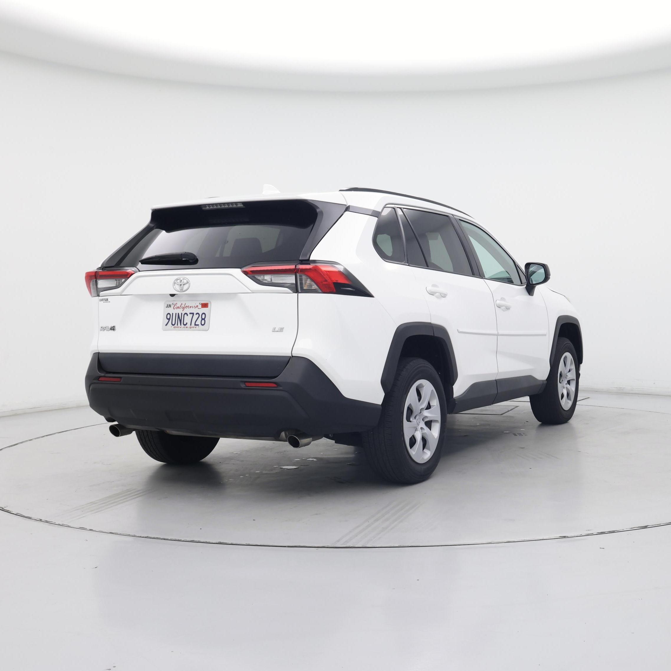 Thumbnail: 2021 Toyota RAV4 - 8