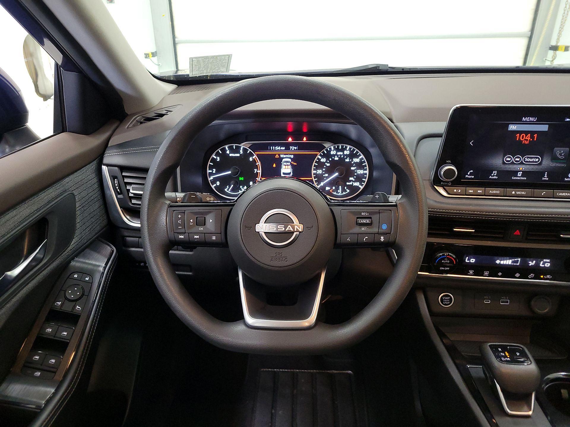 Thumbnail: 2023 Nissan Rogue - 10