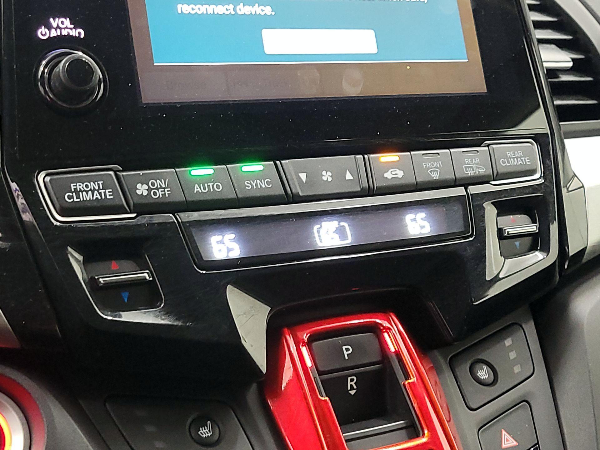 Thumbnail: 2022 Honda Odyssey - 16