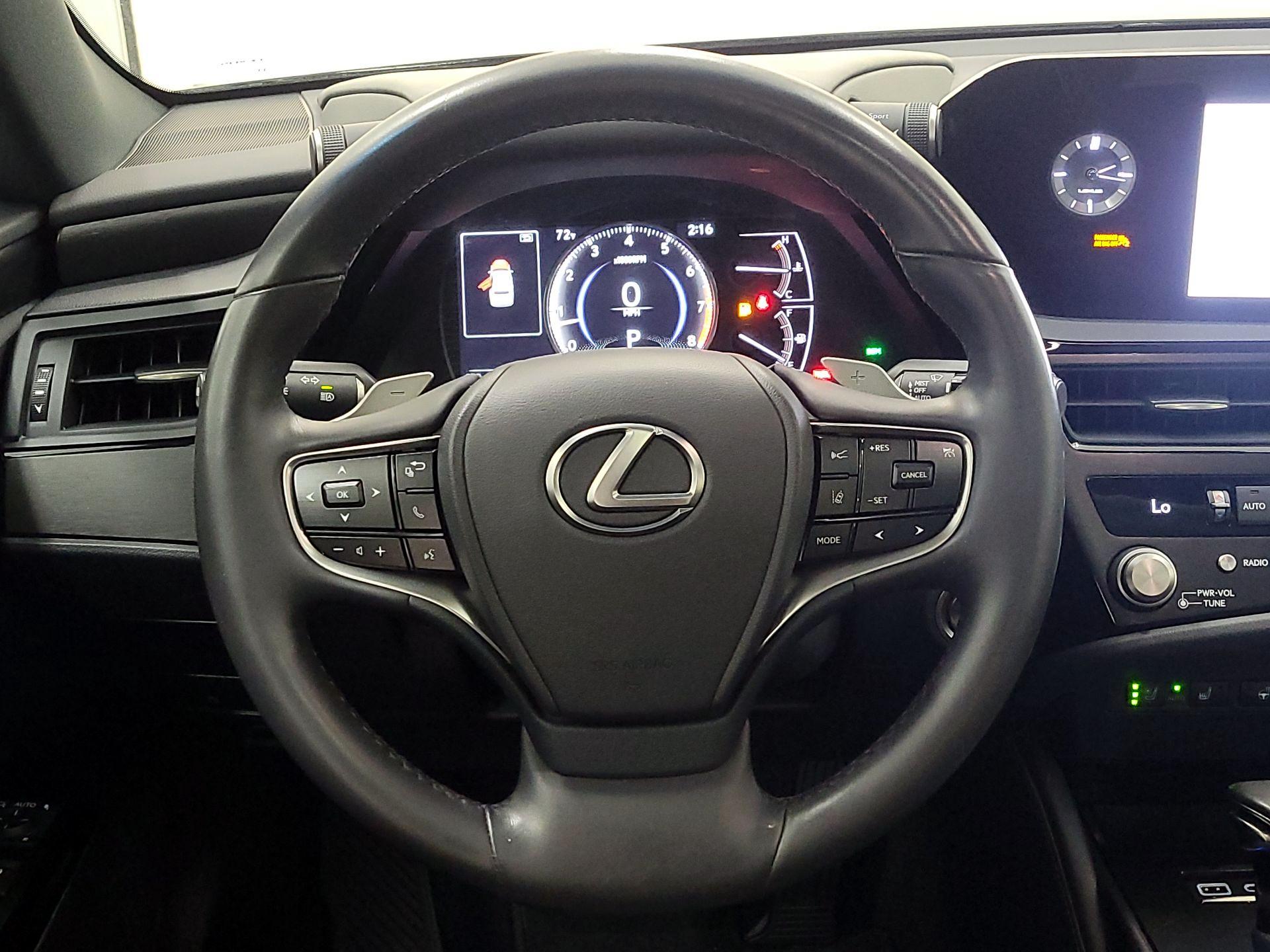 Thumbnail: 2023 Lexus ES - 10