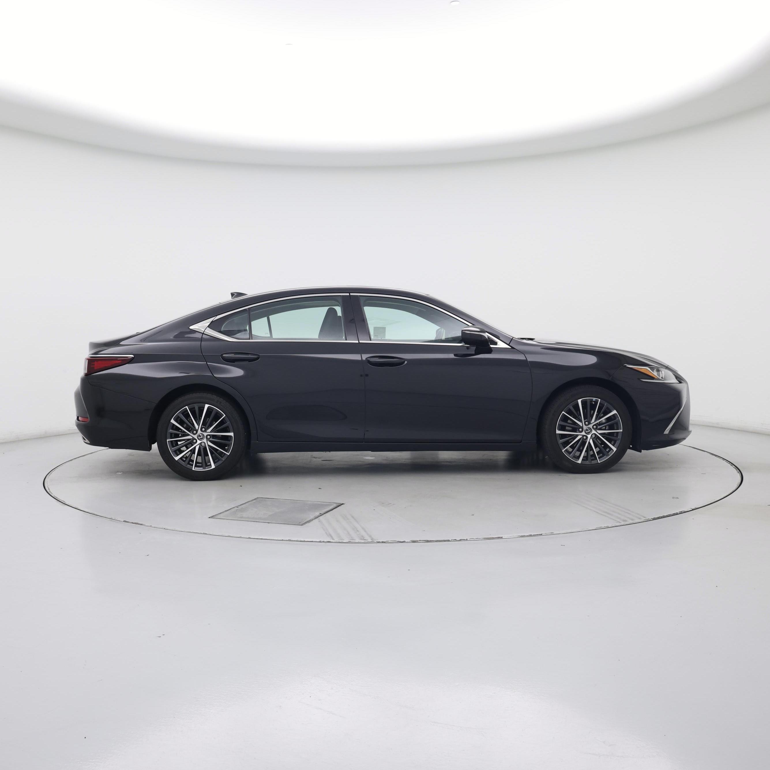 Thumbnail: 2023 Lexus ES - 7