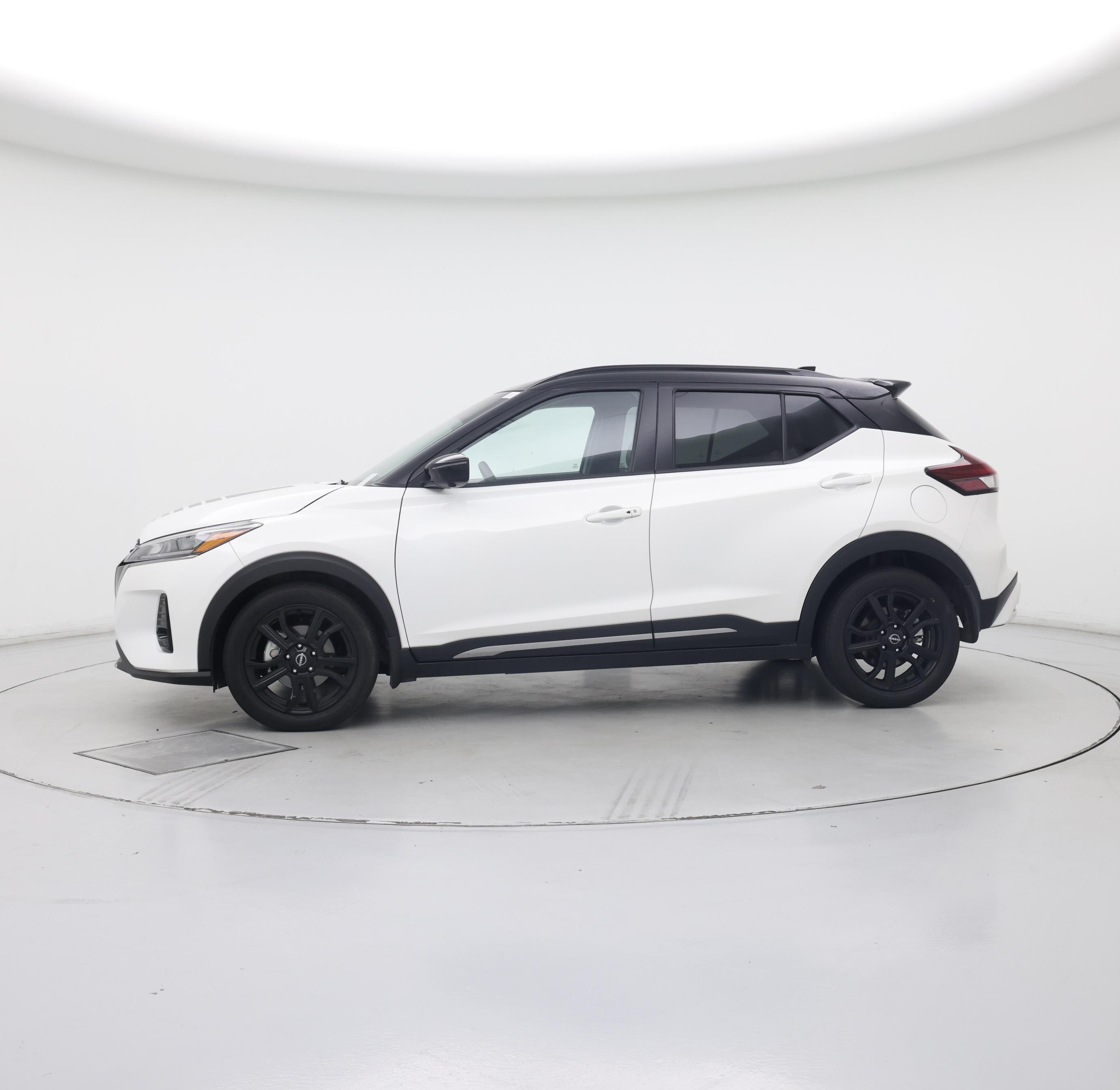 Thumbnail: 2024 Nissan Kicks - 3