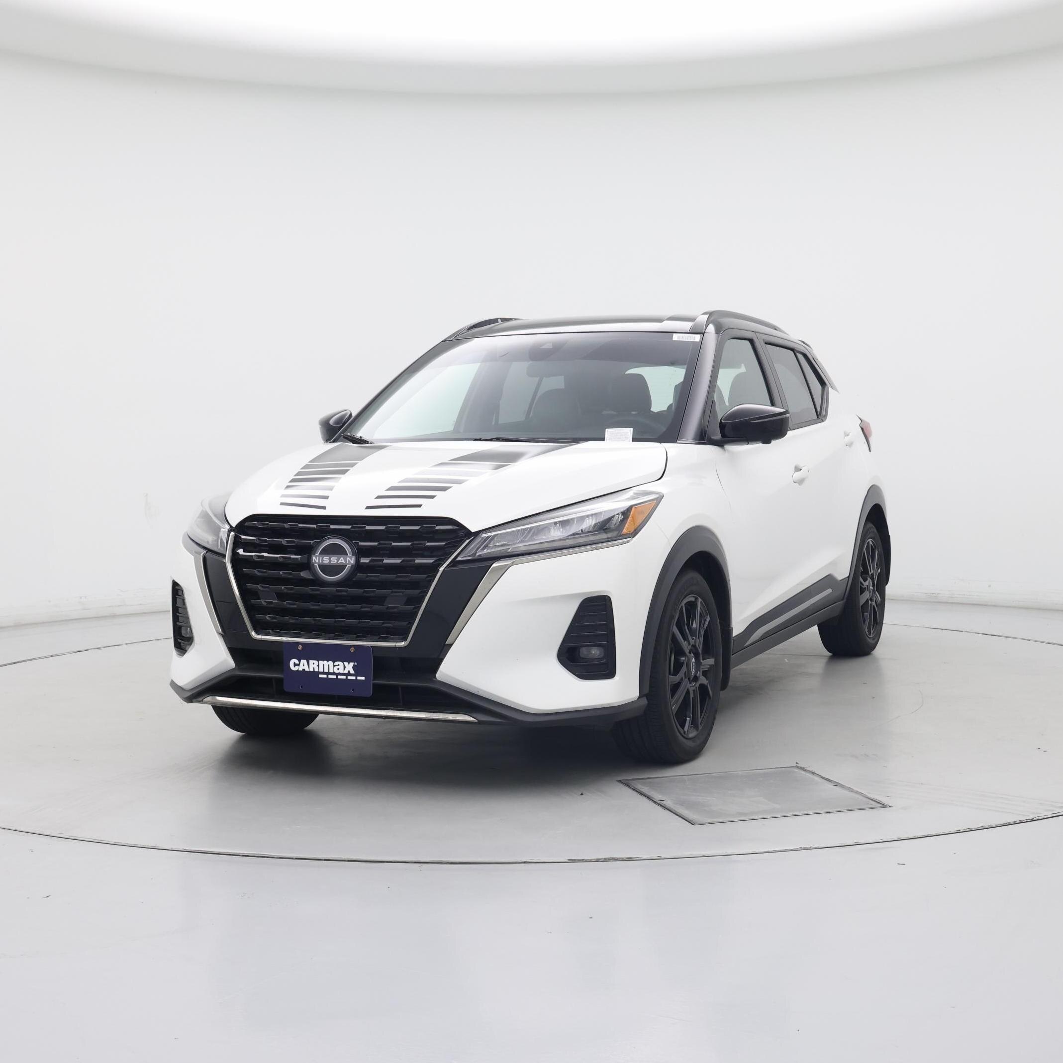 Thumbnail: 2024 Nissan Kicks - 4