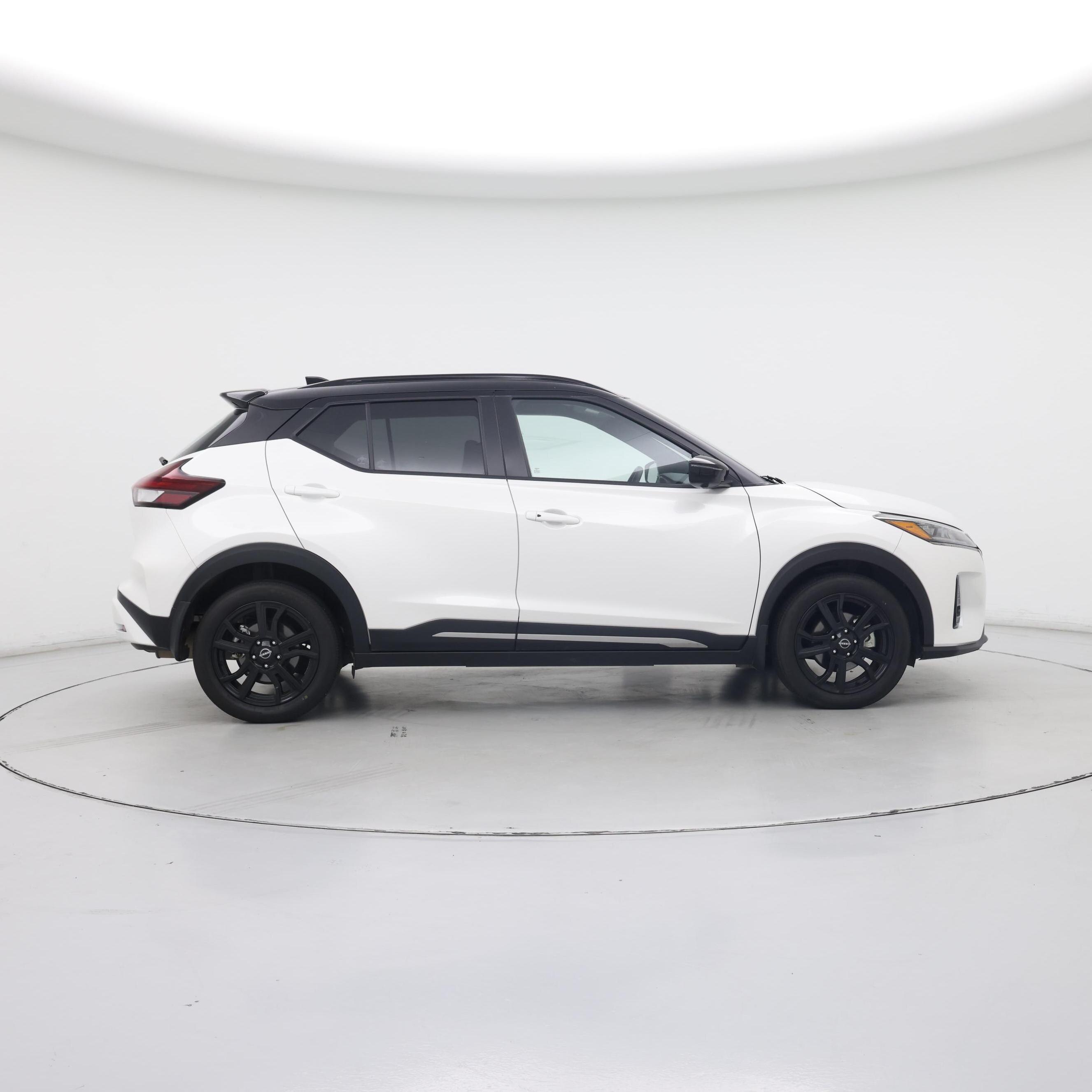 Thumbnail: 2024 Nissan Kicks - 7