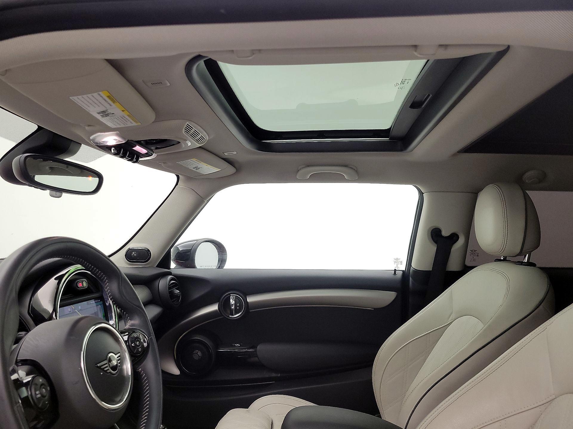 Thumbnail: 2021 MINI Cooper Hardtop - 20