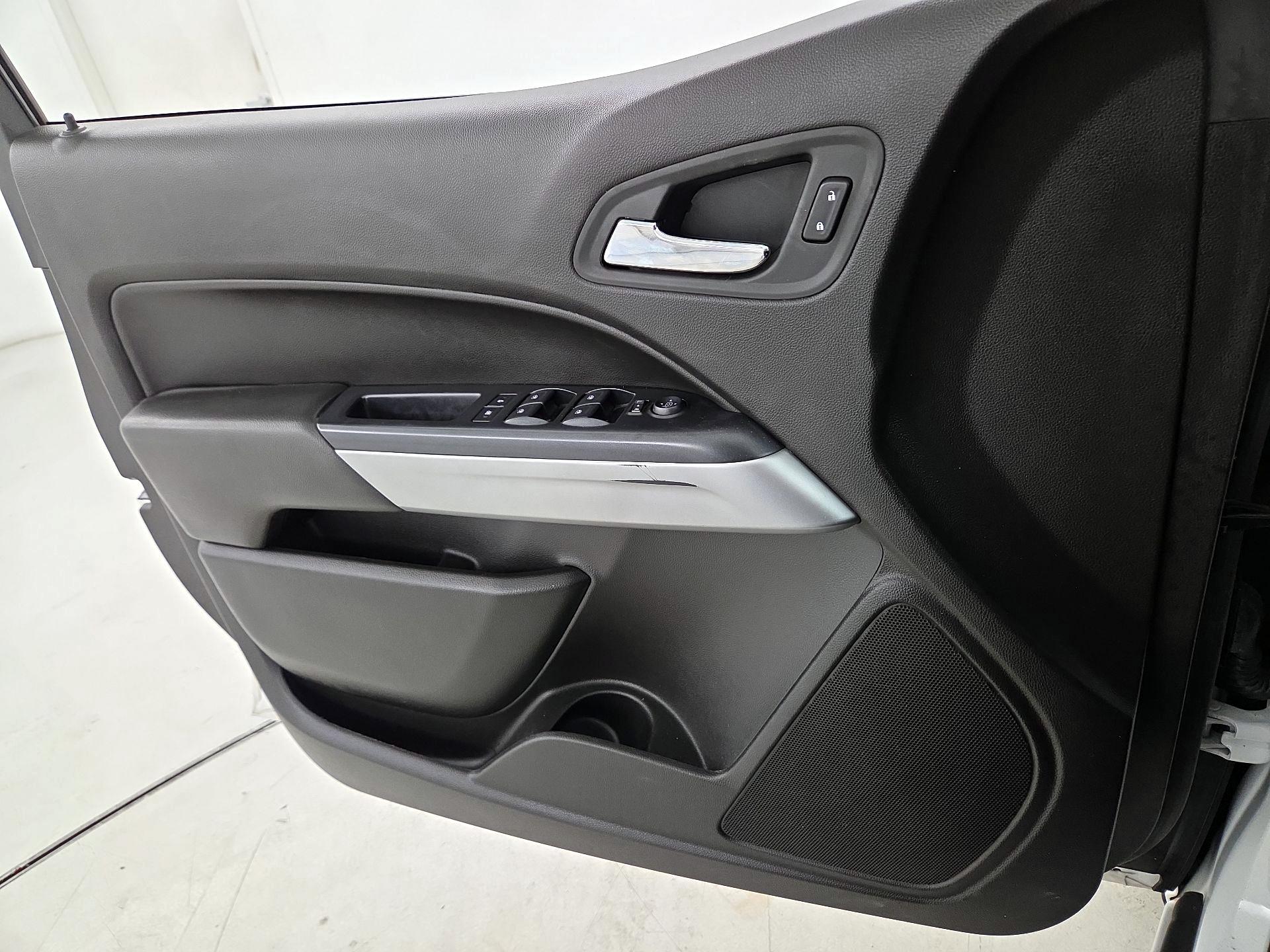 Thumbnail: 2016 Chevrolet Colorado - 12