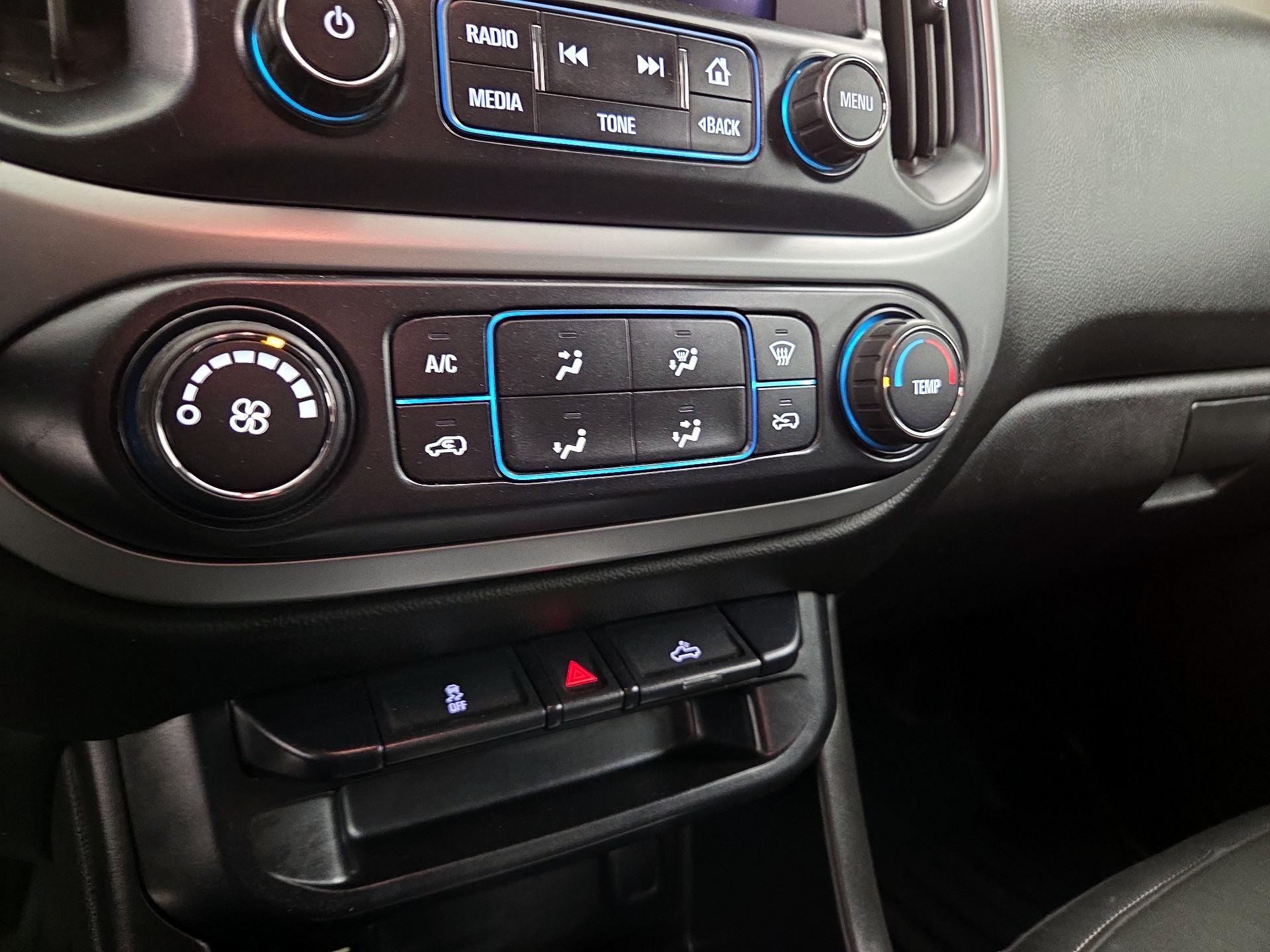 Thumbnail: 2016 Chevrolet Colorado - 16