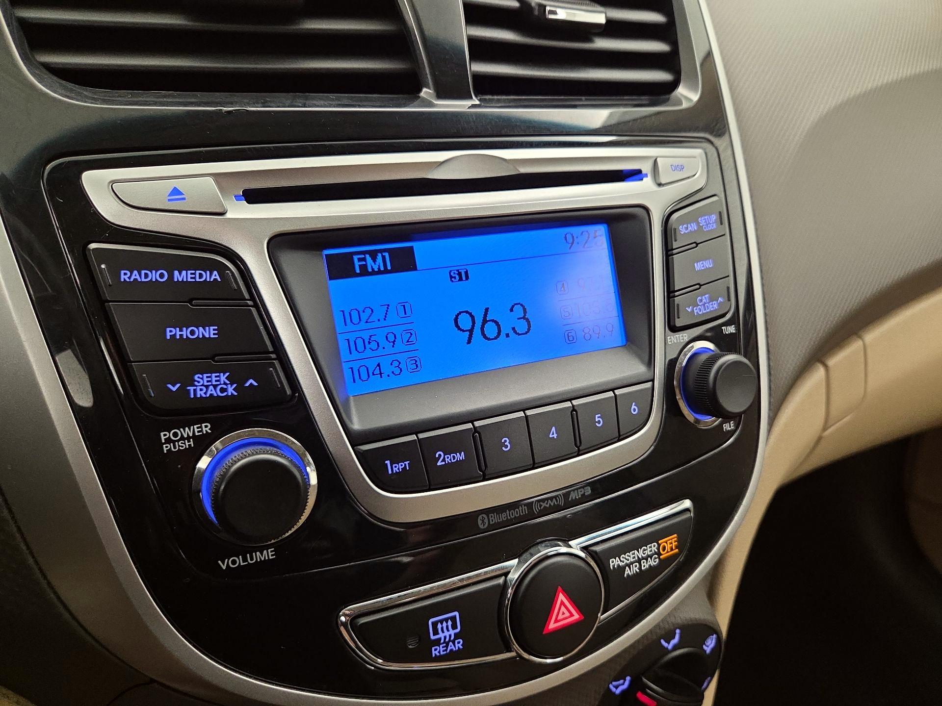 Thumbnail: 2014 Hyundai Accent - 14